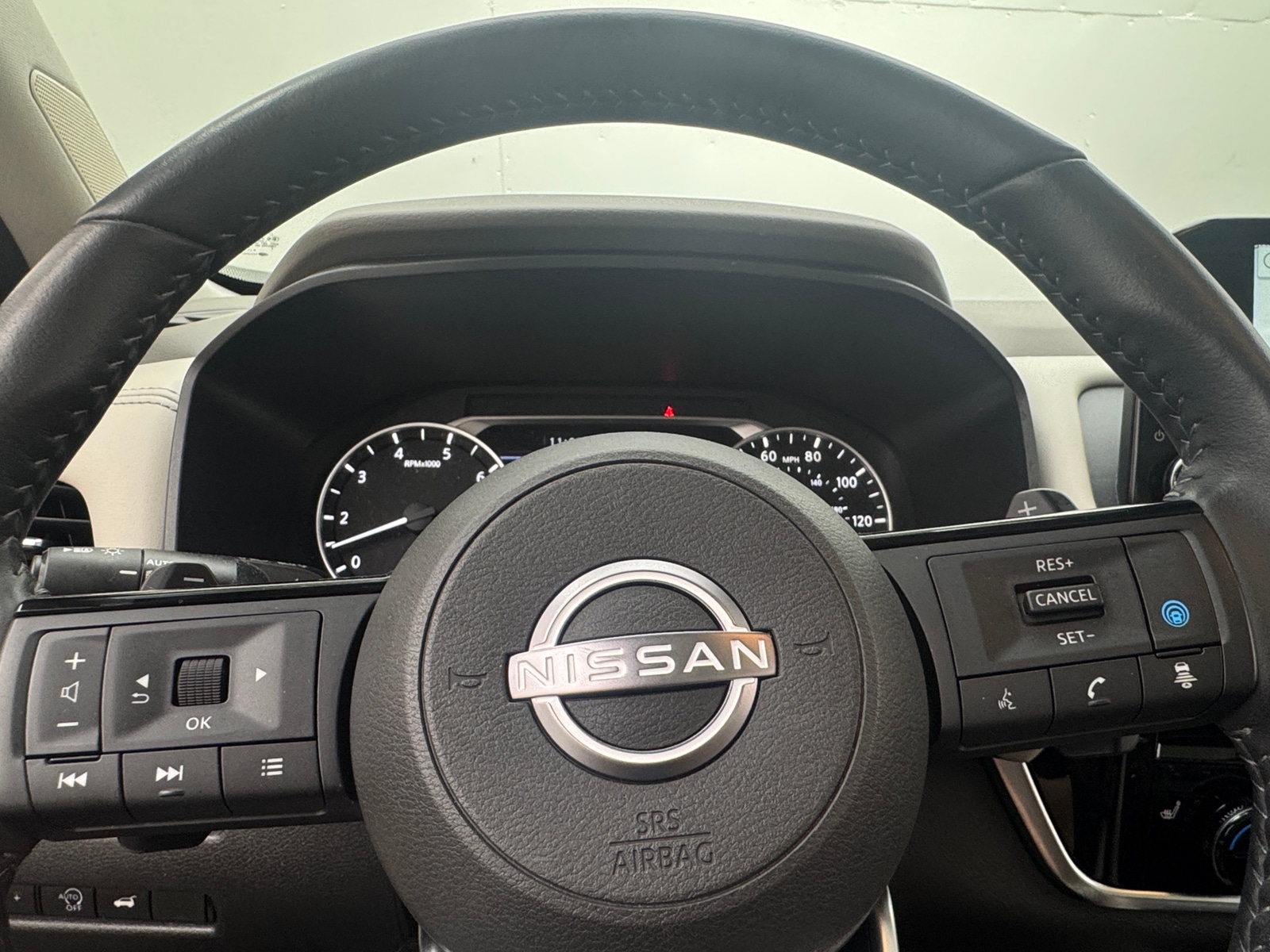 Thumbnail: 2023 Nissan Rogue - 4