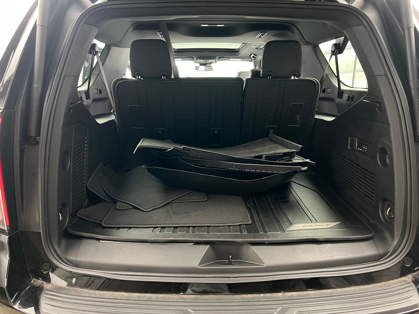 Thumbnail: 2024 Chevrolet Suburban - 6