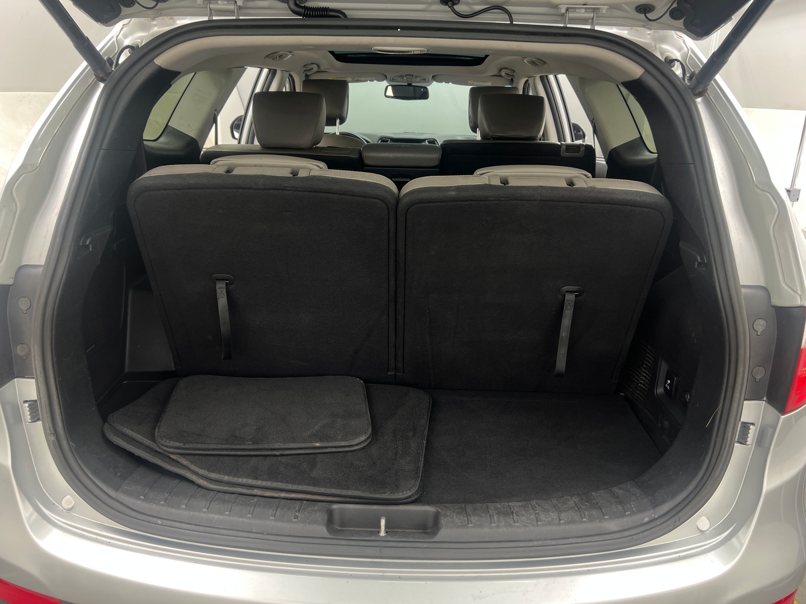 Thumbnail: 2016 Hyundai Santa Fe - 7