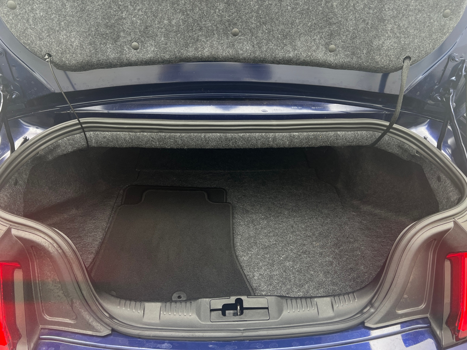 Thumbnail: 2018 Ford Mustang - 7