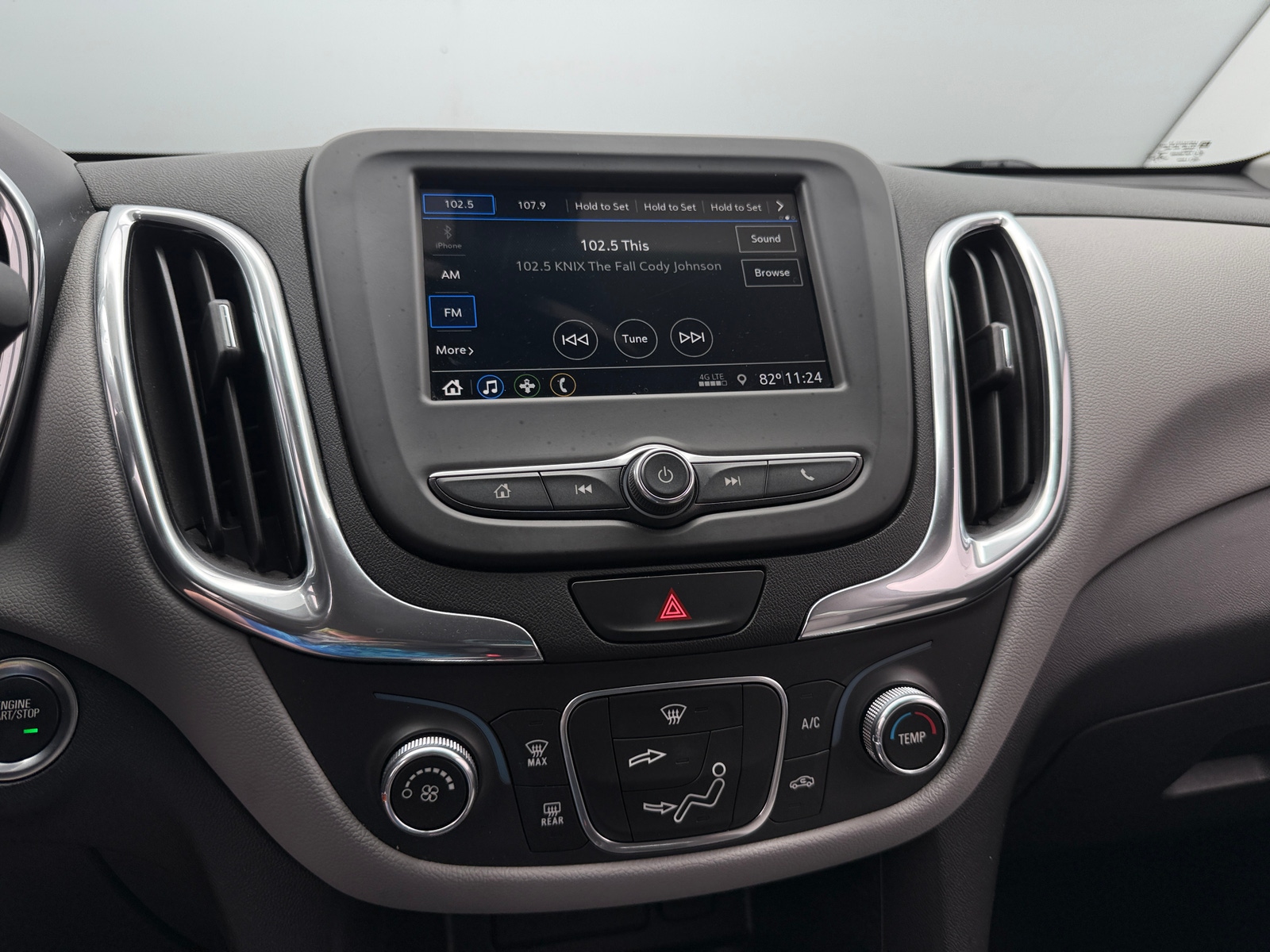 Thumbnail: 2019 Chevrolet Equinox - 4