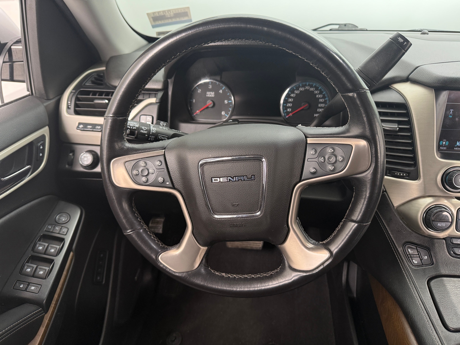 Thumbnail: 2020 GMC Yukon XL - 4