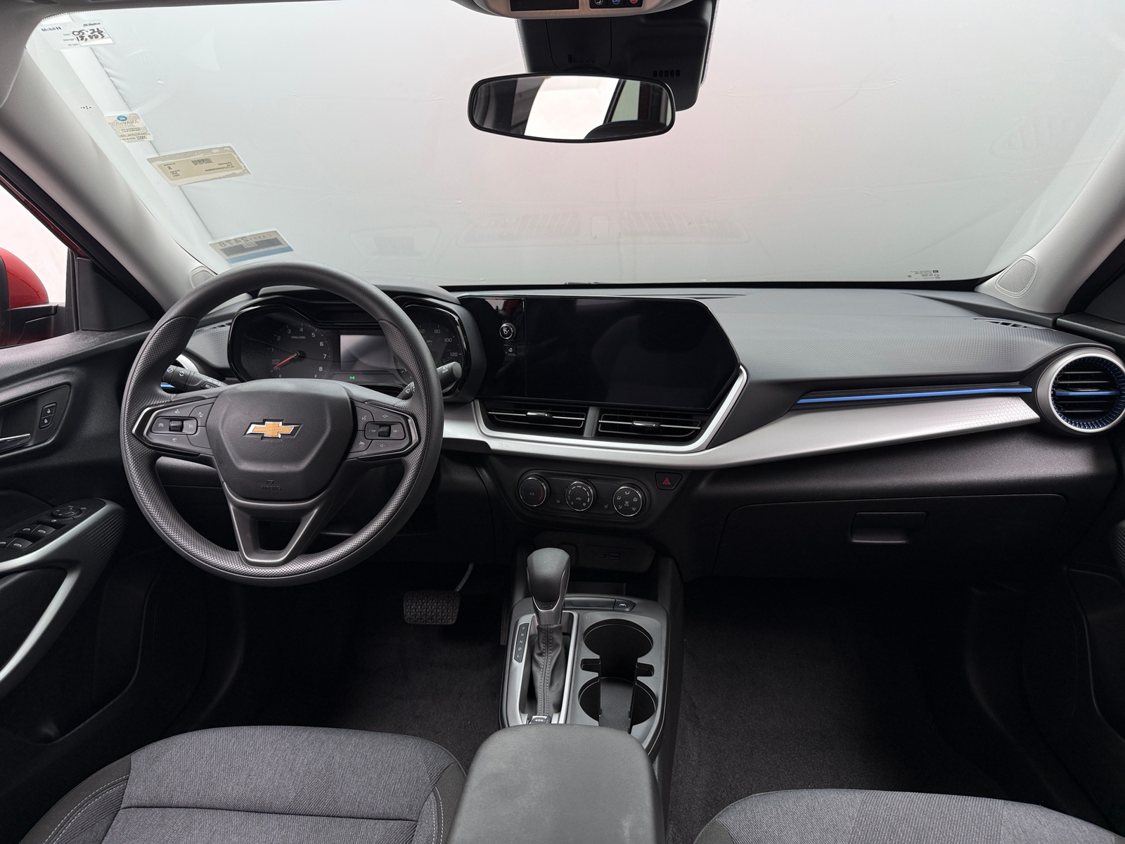 Thumbnail: 2024 Chevrolet Trax - 3