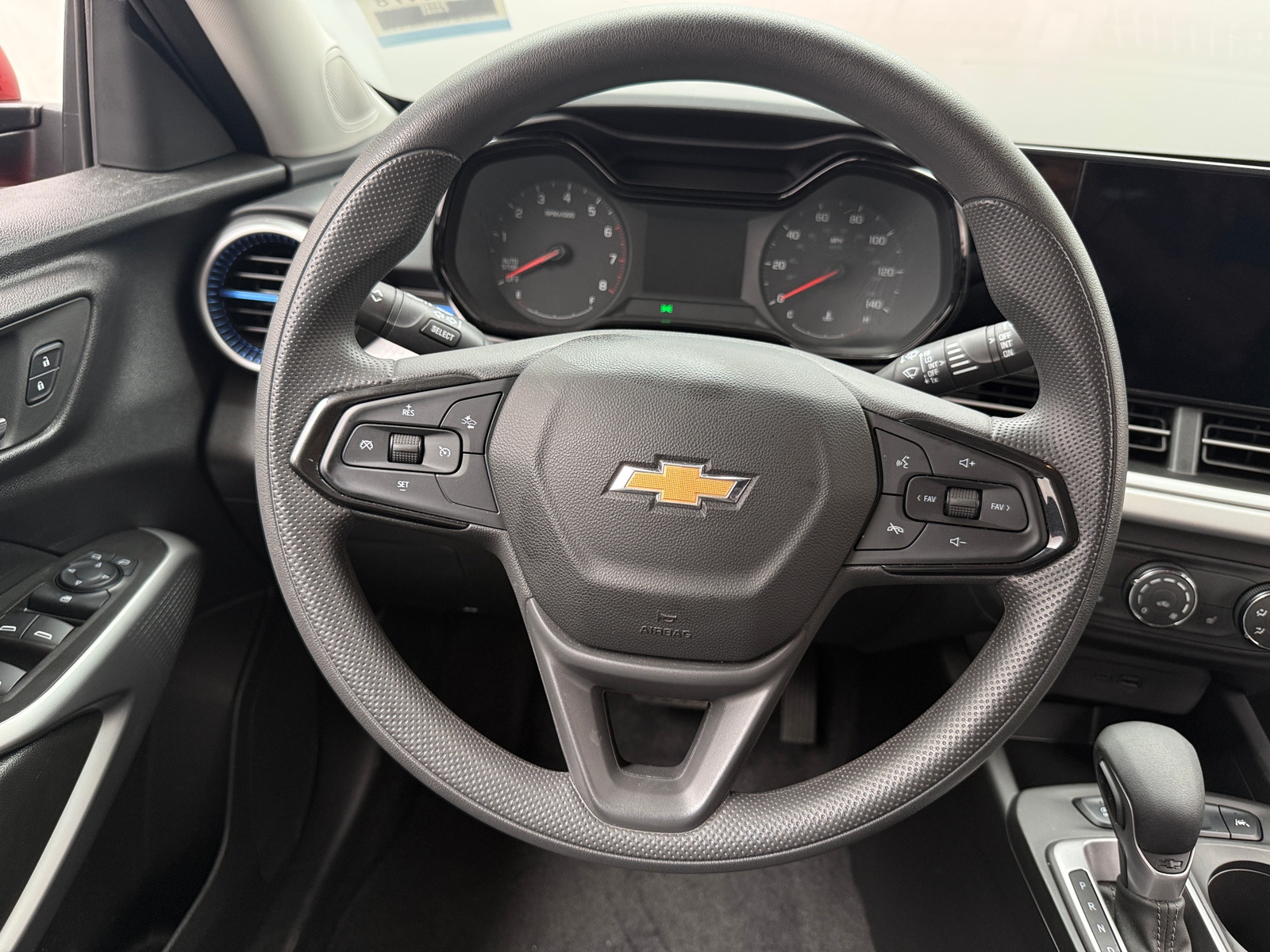 Thumbnail: 2024 Chevrolet Trax - 5