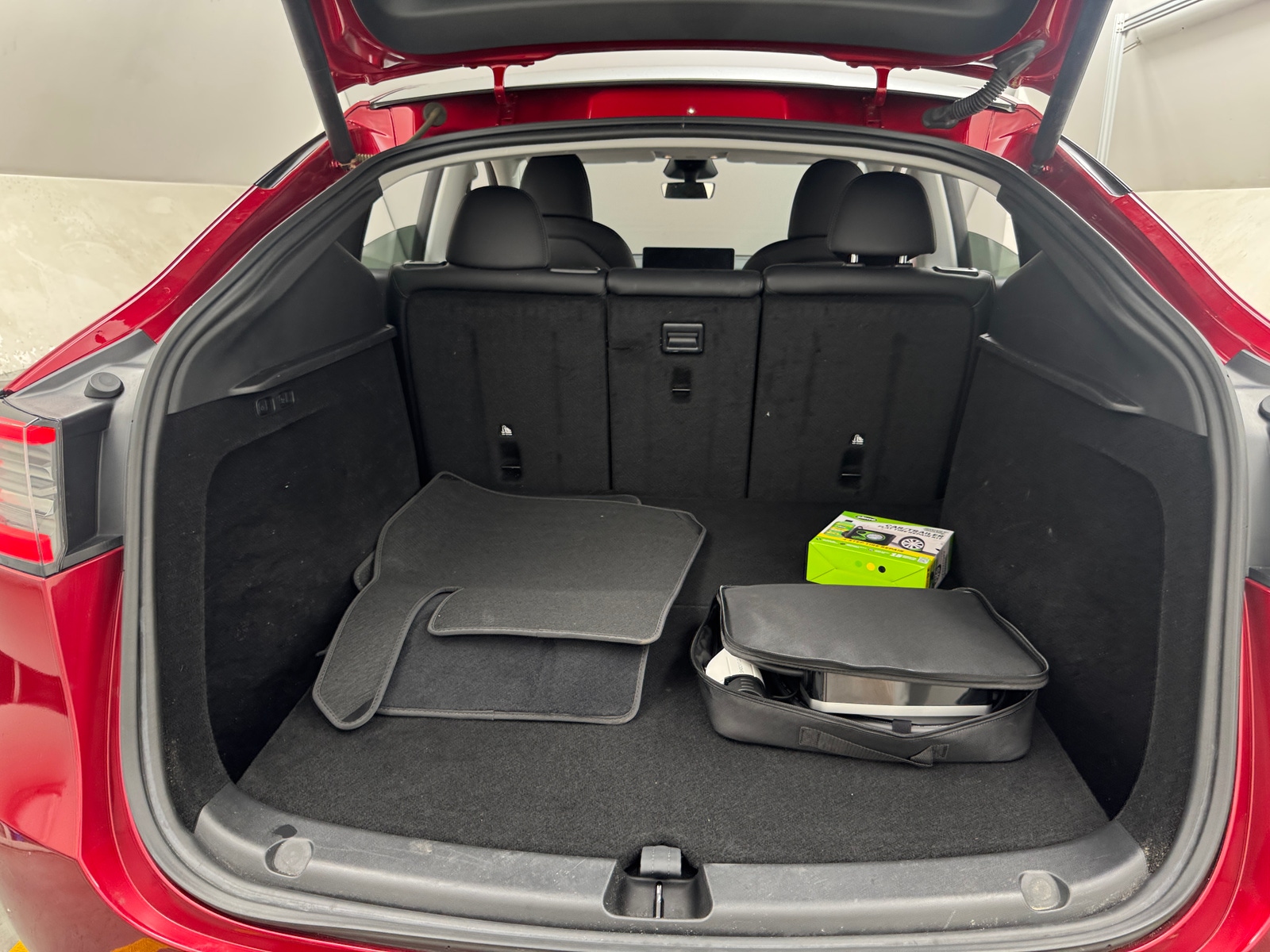 Thumbnail: 2024 Tesla Model Y - 6