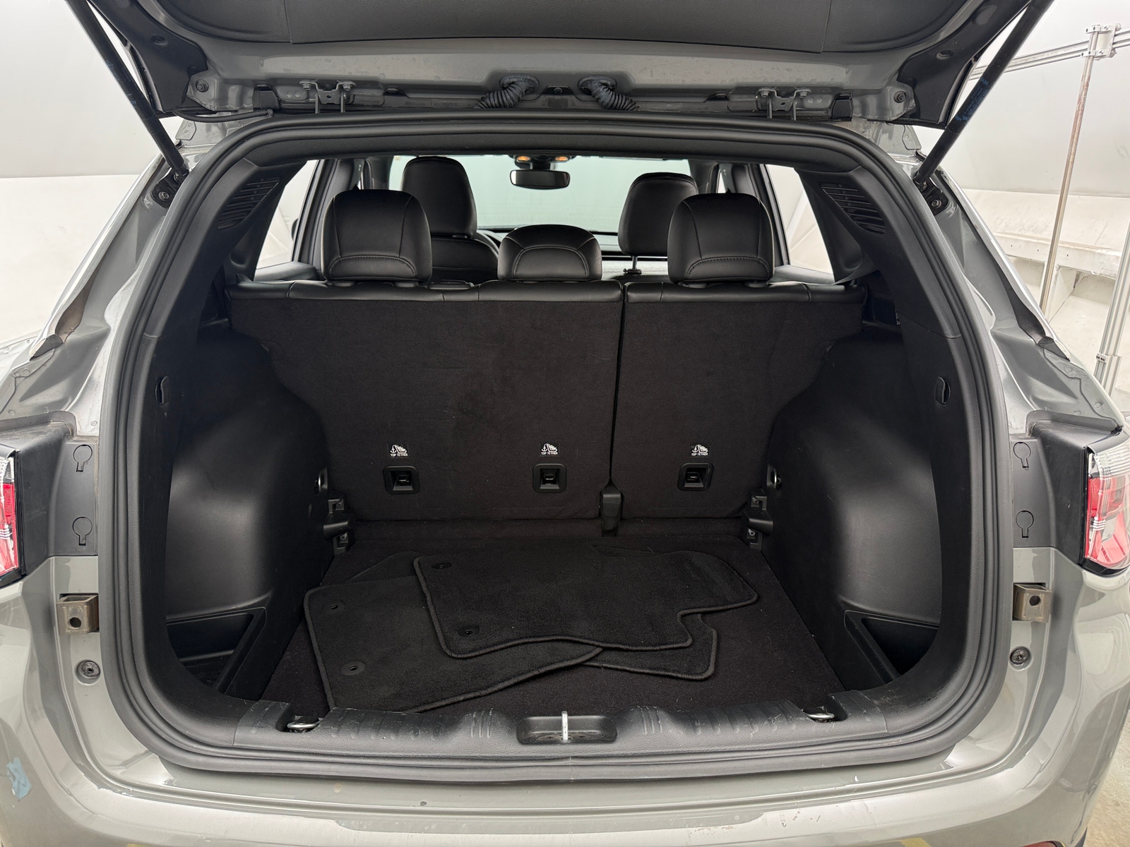 Thumbnail: 2023 Jeep Compass - 6