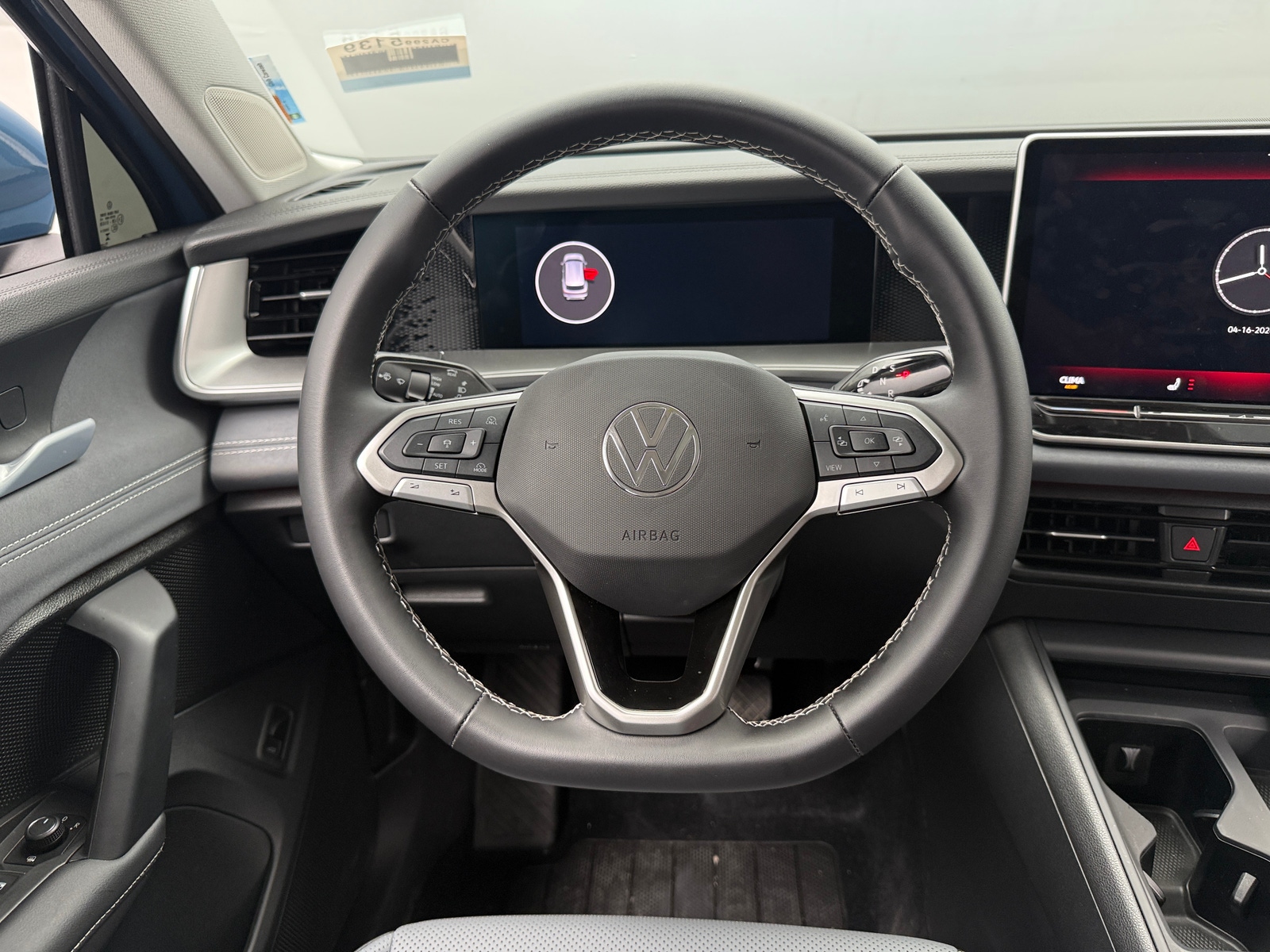 Thumbnail: 2025 Volkswagen Tiguan - 4