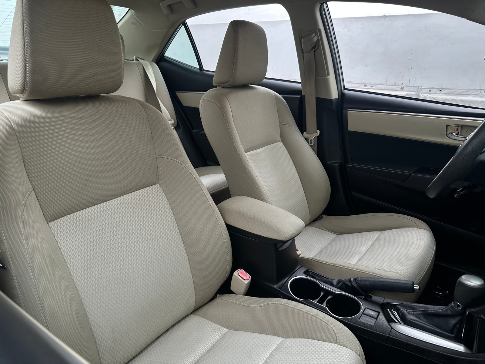 Thumbnail: 2016 Toyota Corolla - 2