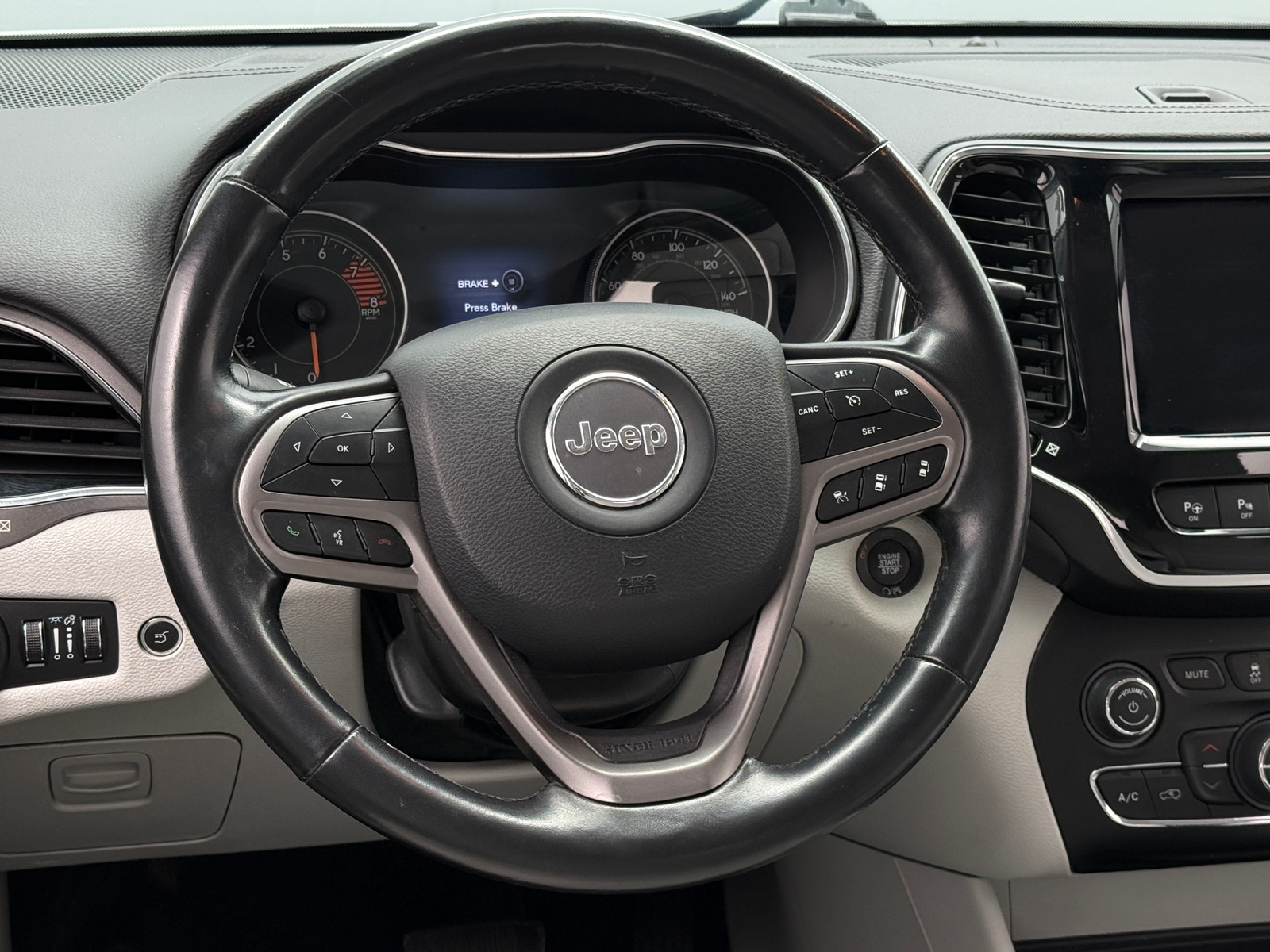 Thumbnail: 2020 Jeep Cherokee - 4