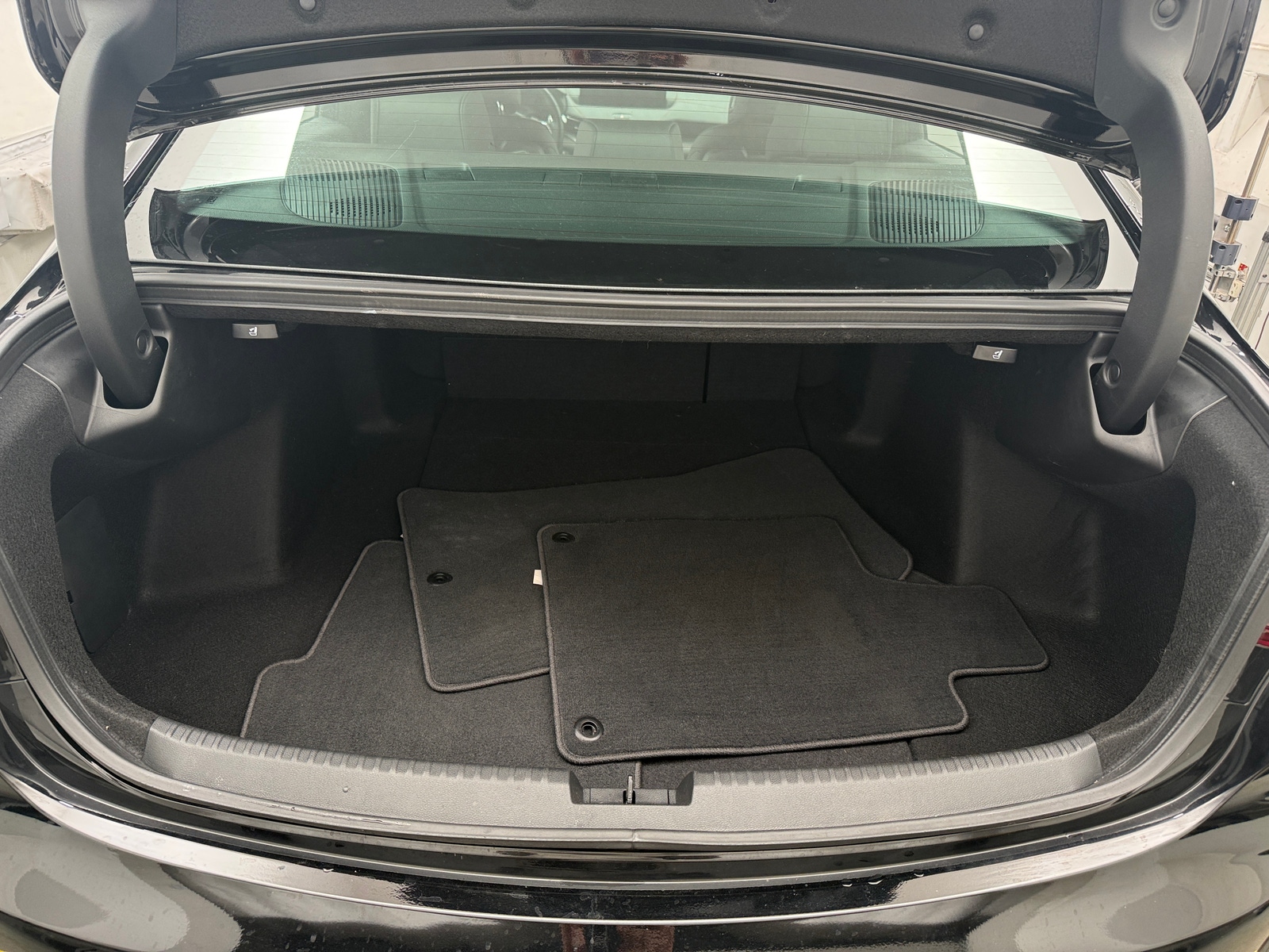 Thumbnail: 2025 Acura TLX - 6