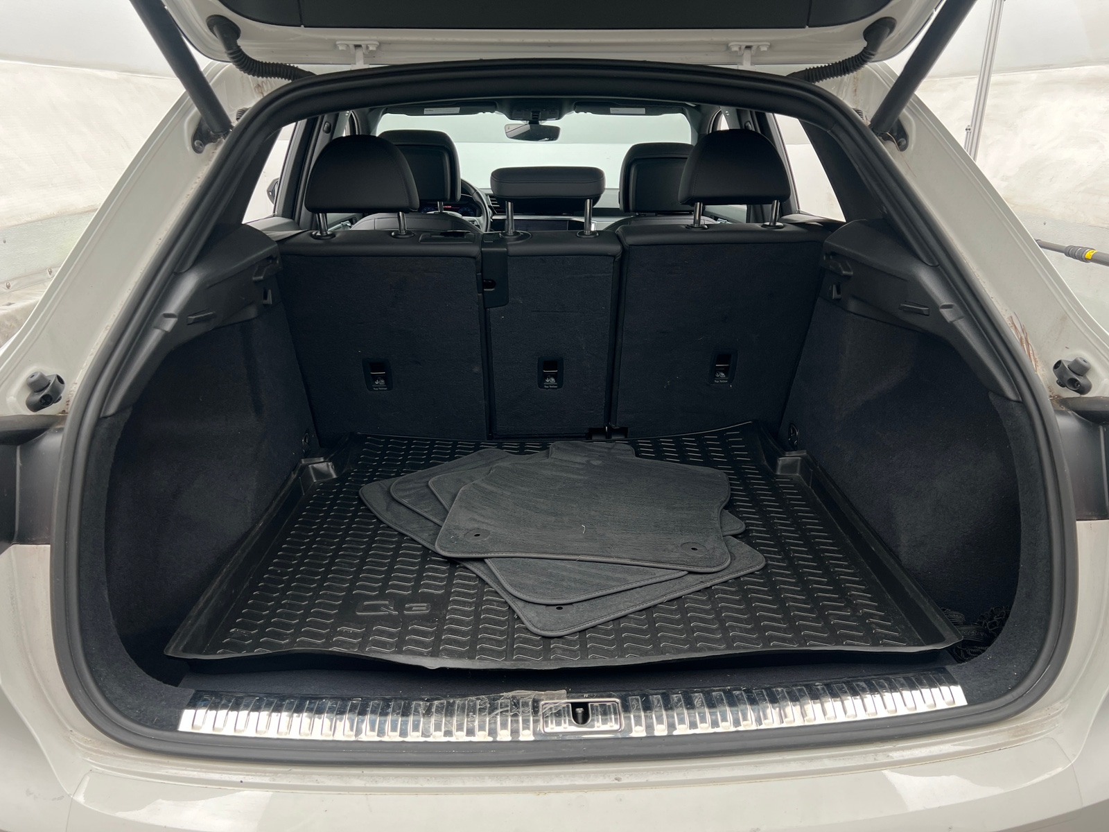 Thumbnail: 2020 Audi Q3 - 6