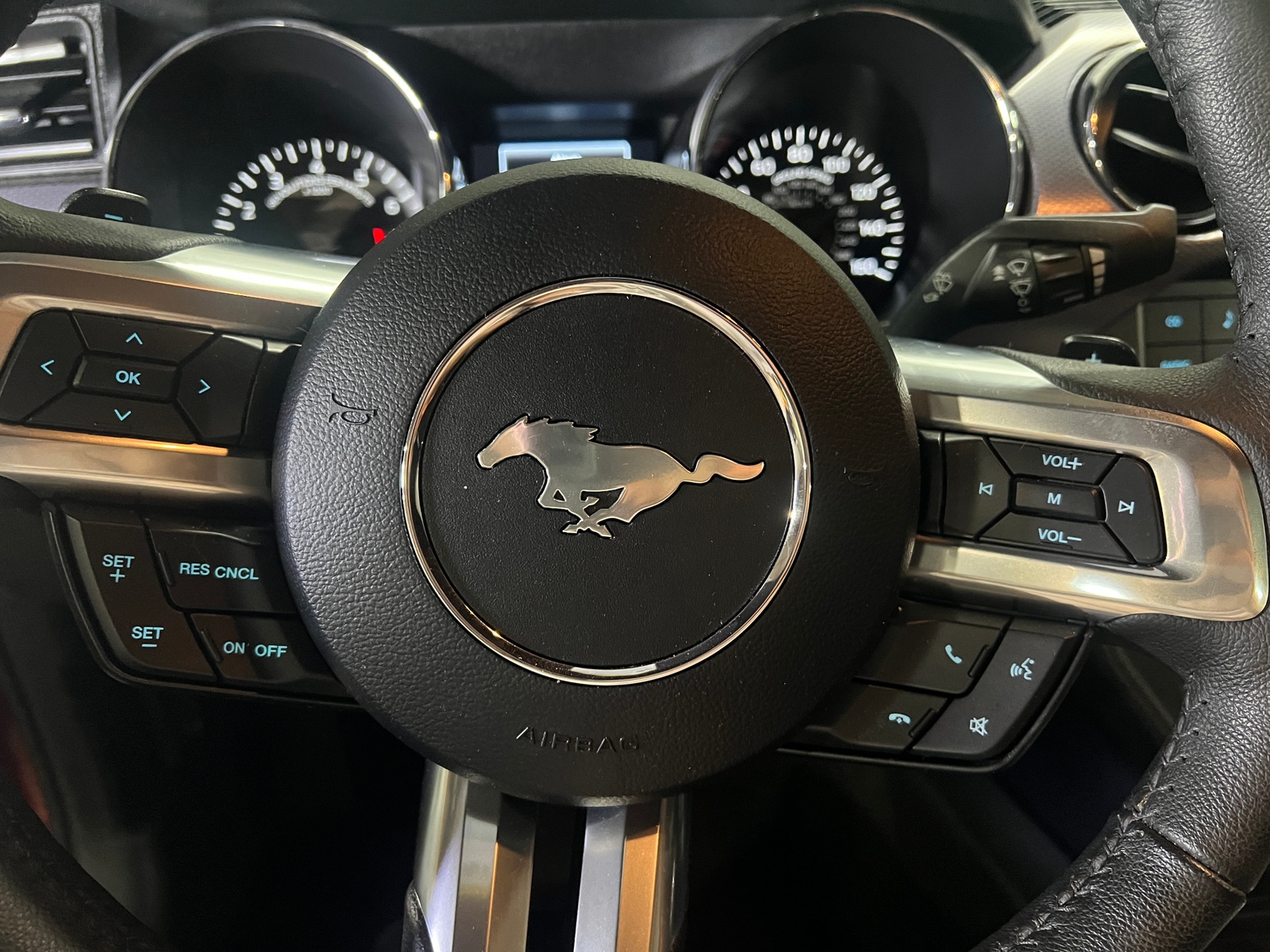 Thumbnail: 2015 Ford Mustang - 4