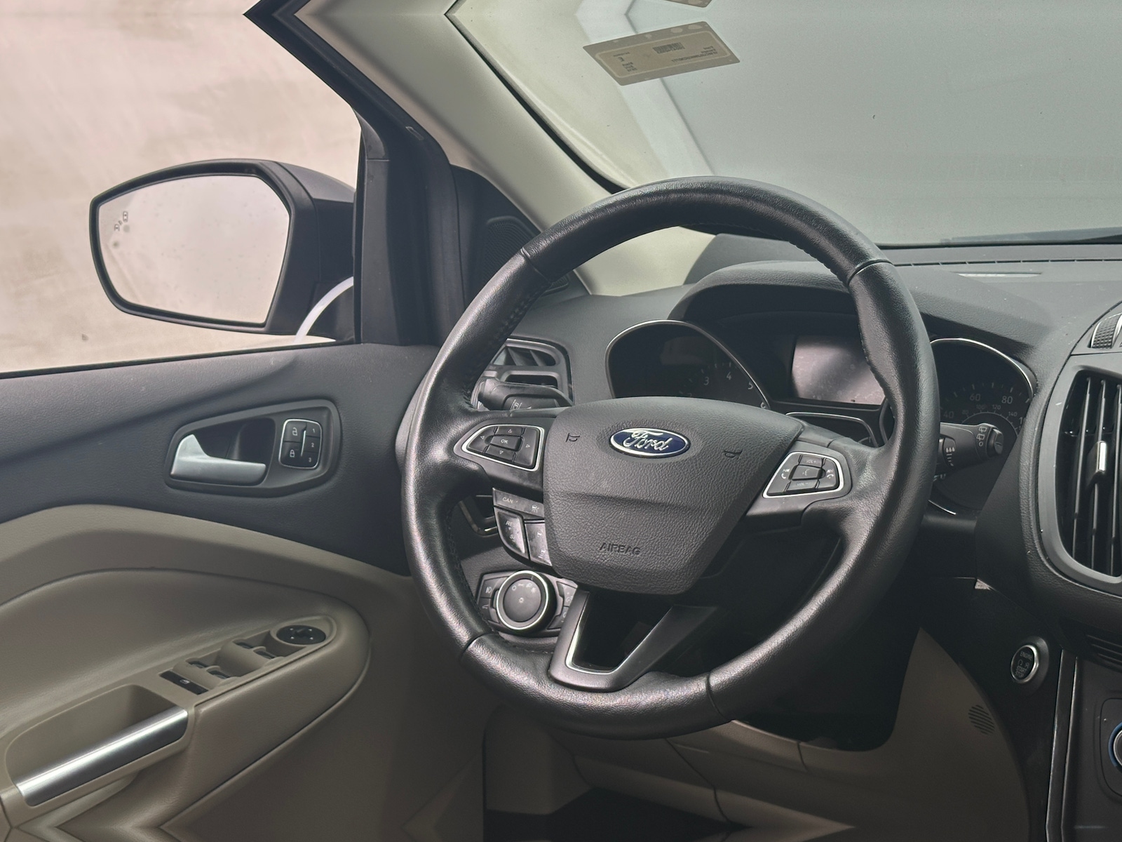 Thumbnail: 2019 Ford Escape - 4
