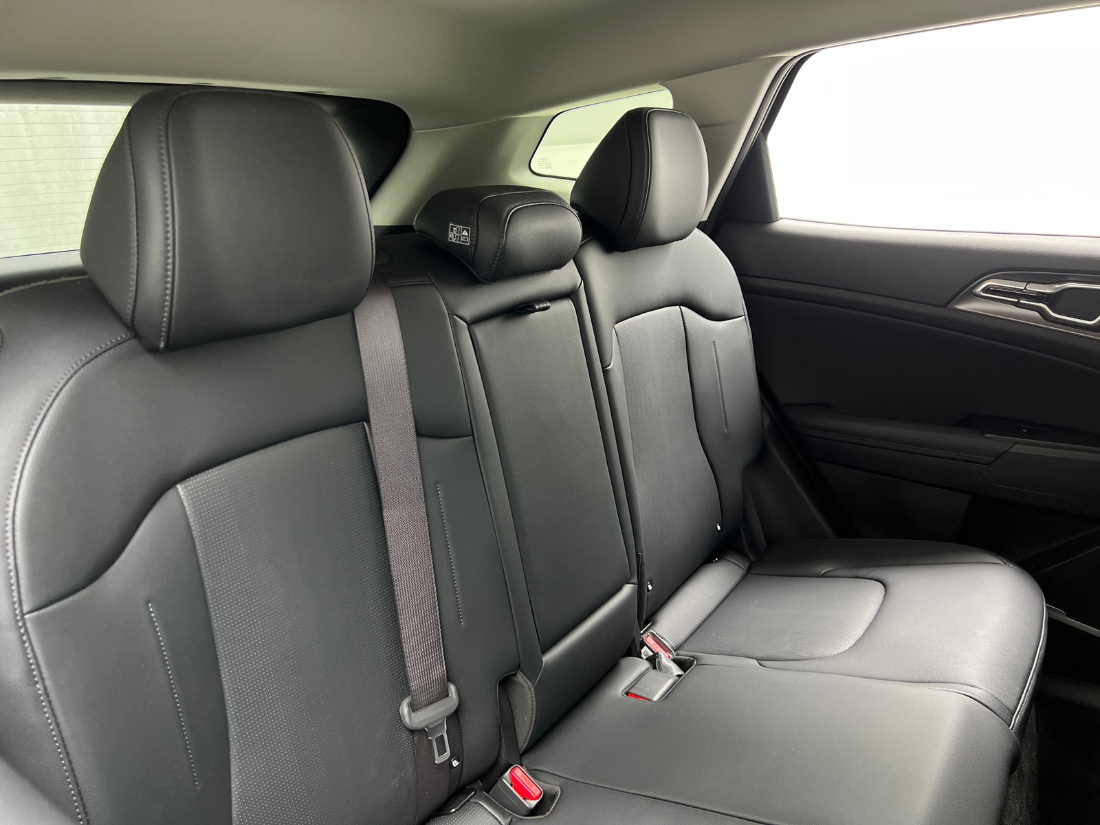 Thumbnail: 2026 Kia Sportage - 6