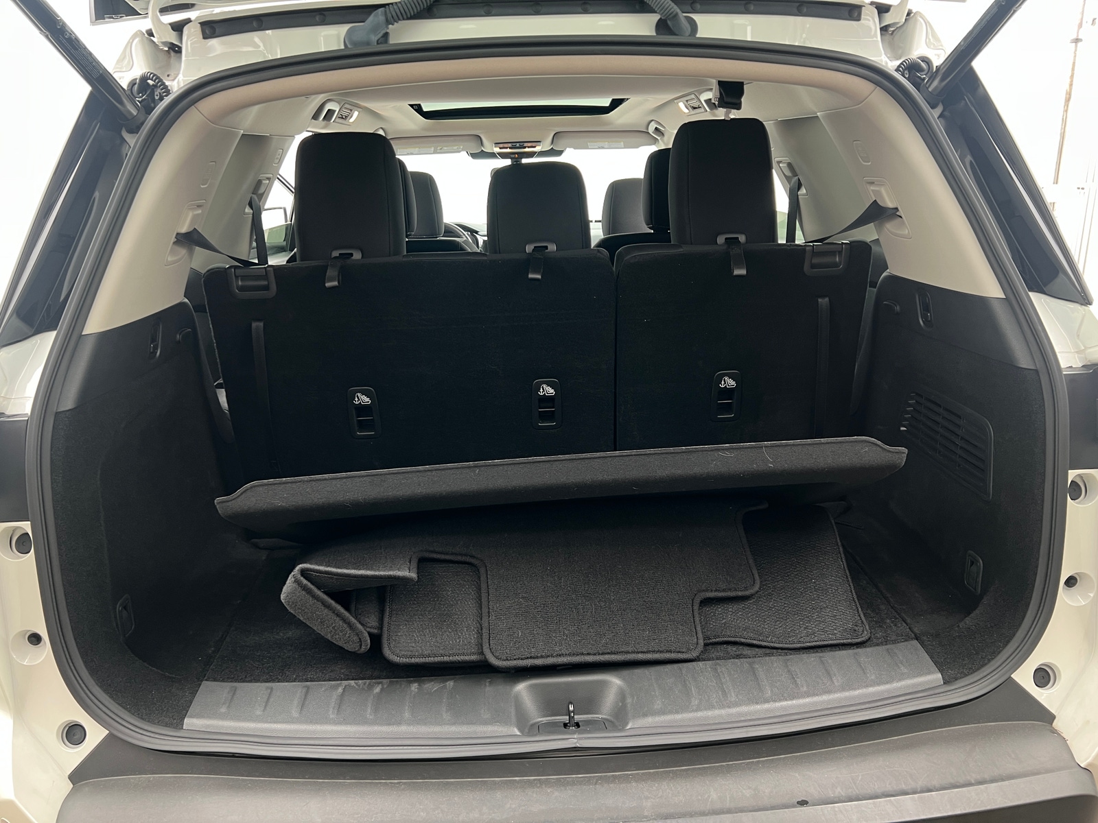 Thumbnail: 2024 Nissan Pathfinder - 7