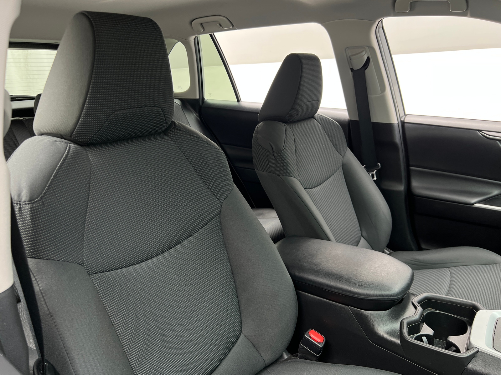 Thumbnail: 2021 Toyota RAV4 - 2