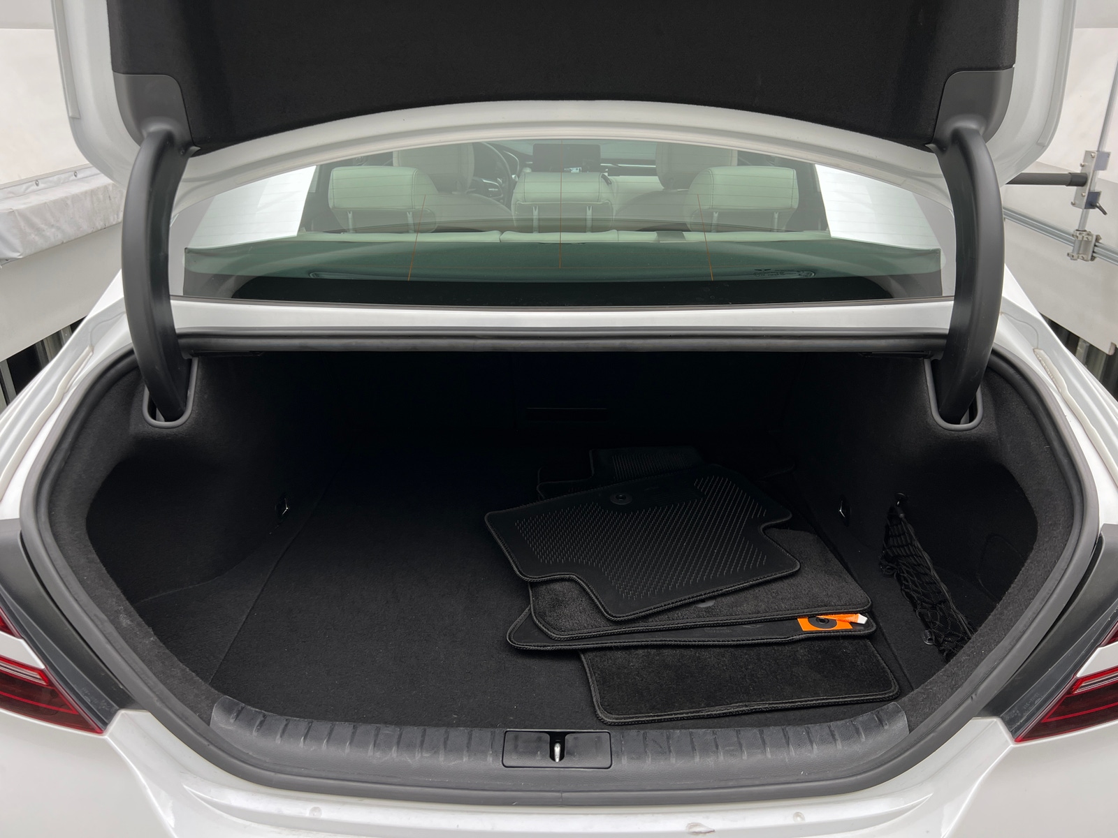 Thumbnail: 2025 Genesis G70 - 6