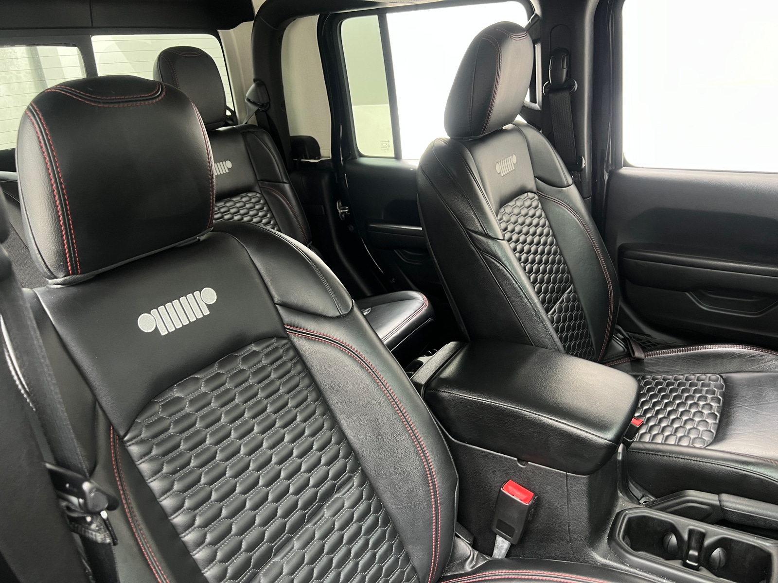 Thumbnail: 2021 Jeep Gladiator - 2