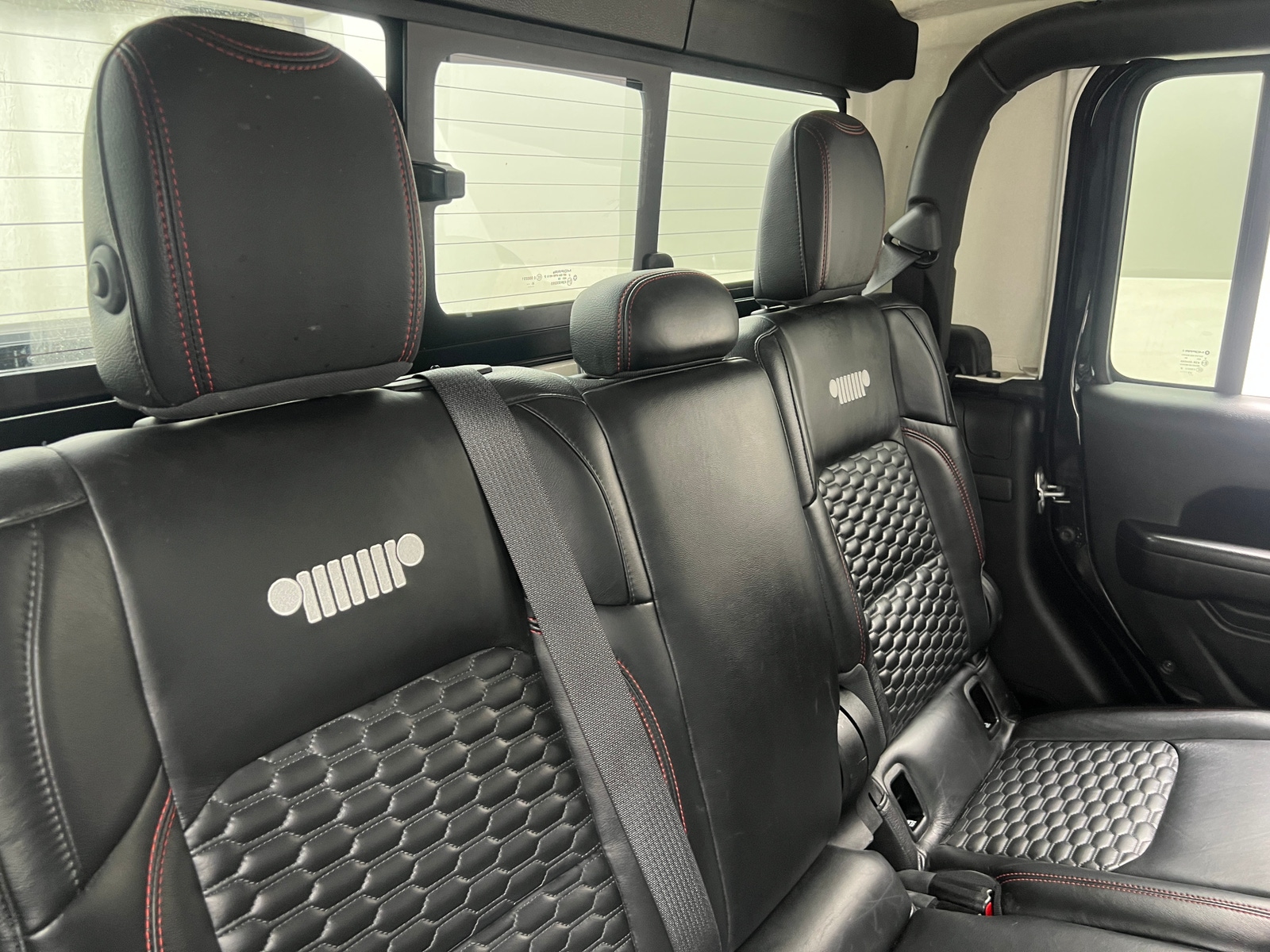 Thumbnail: 2021 Jeep Gladiator - 6