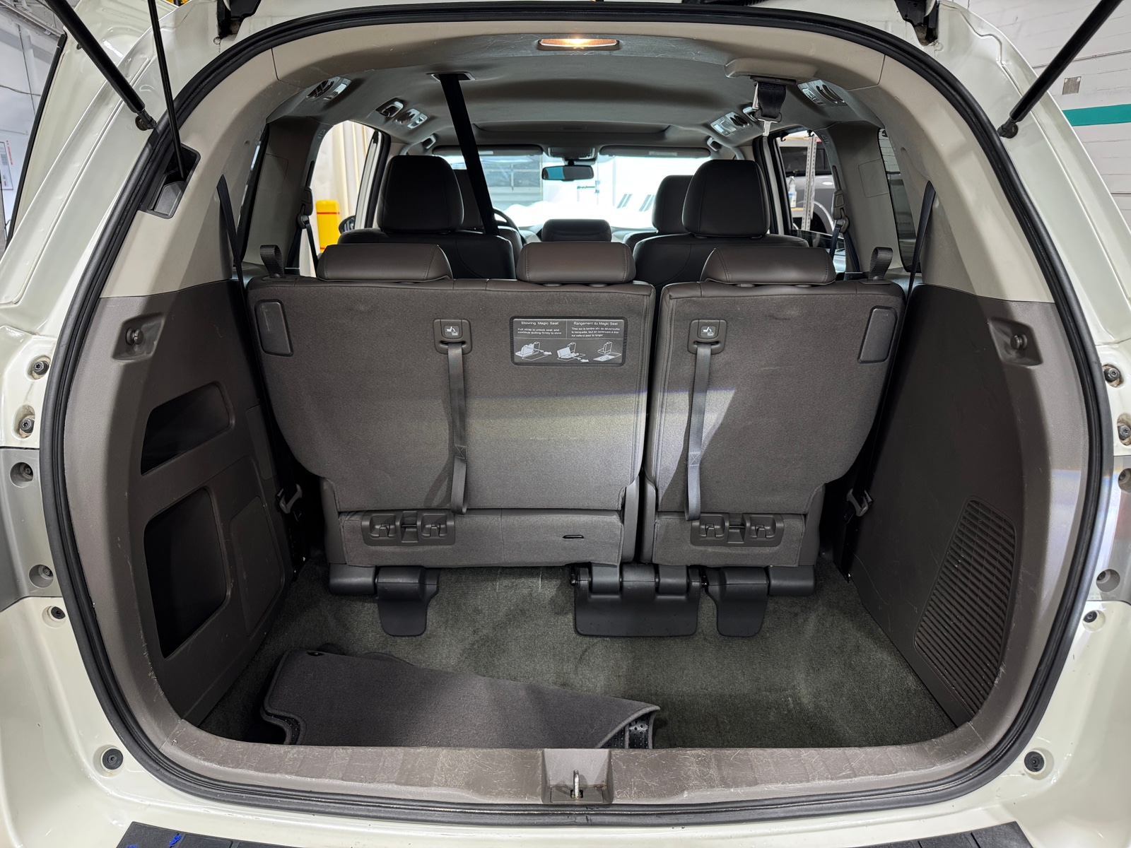 Thumbnail: 2015 Honda Odyssey - 6