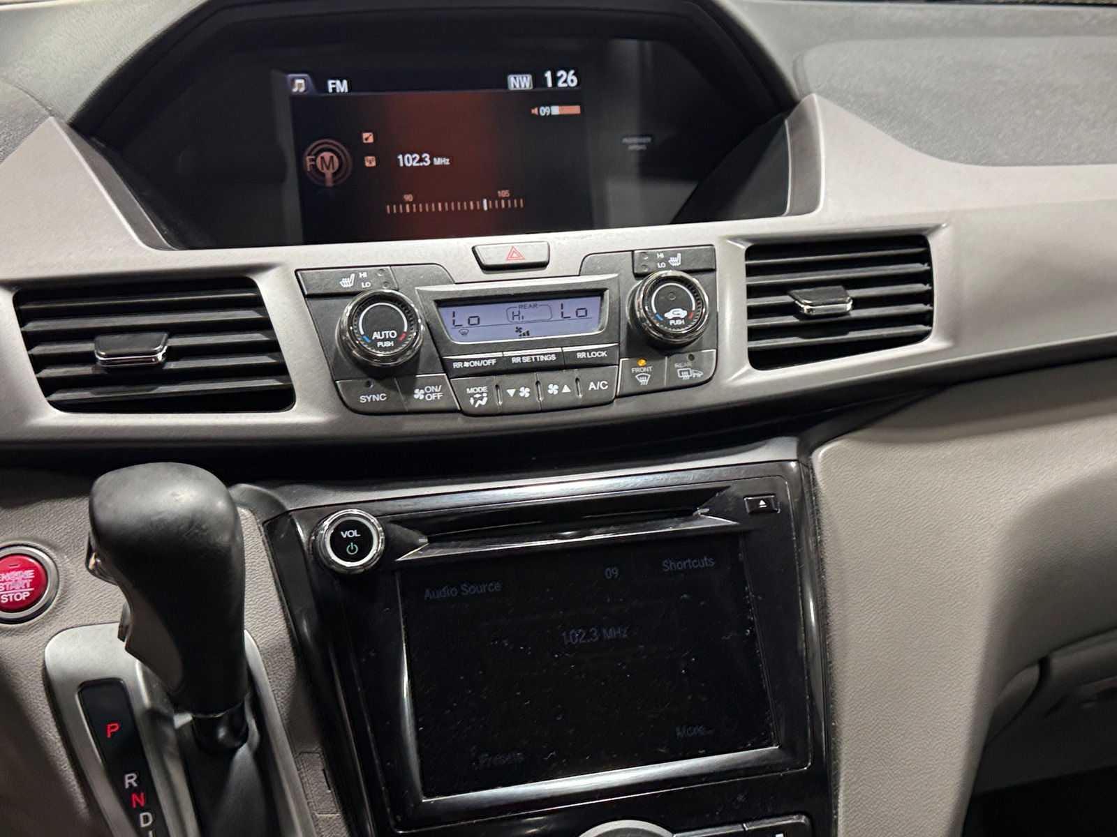 Thumbnail: 2015 Honda Odyssey - 3