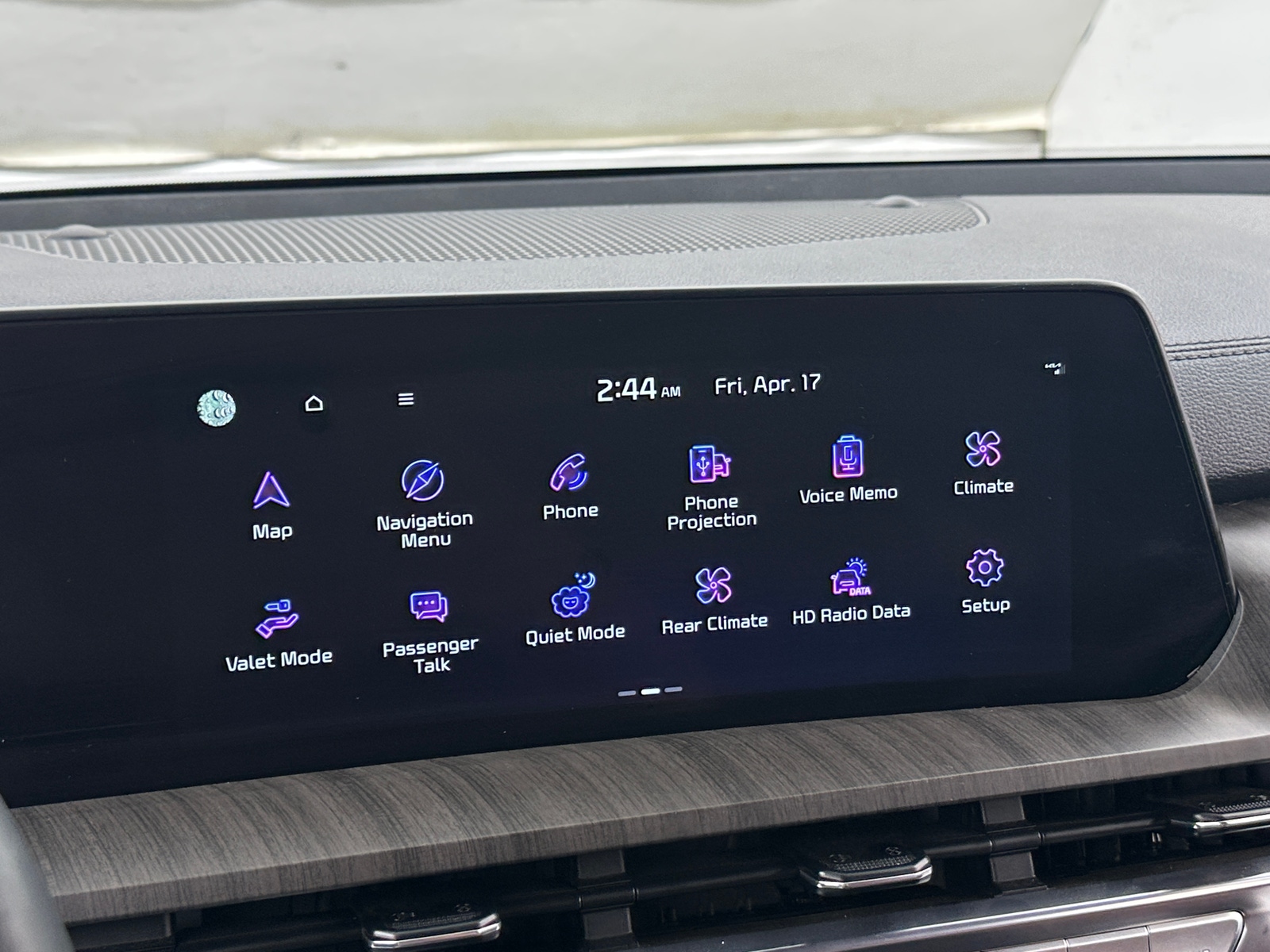 Thumbnail: 2023 Kia Telluride - 3