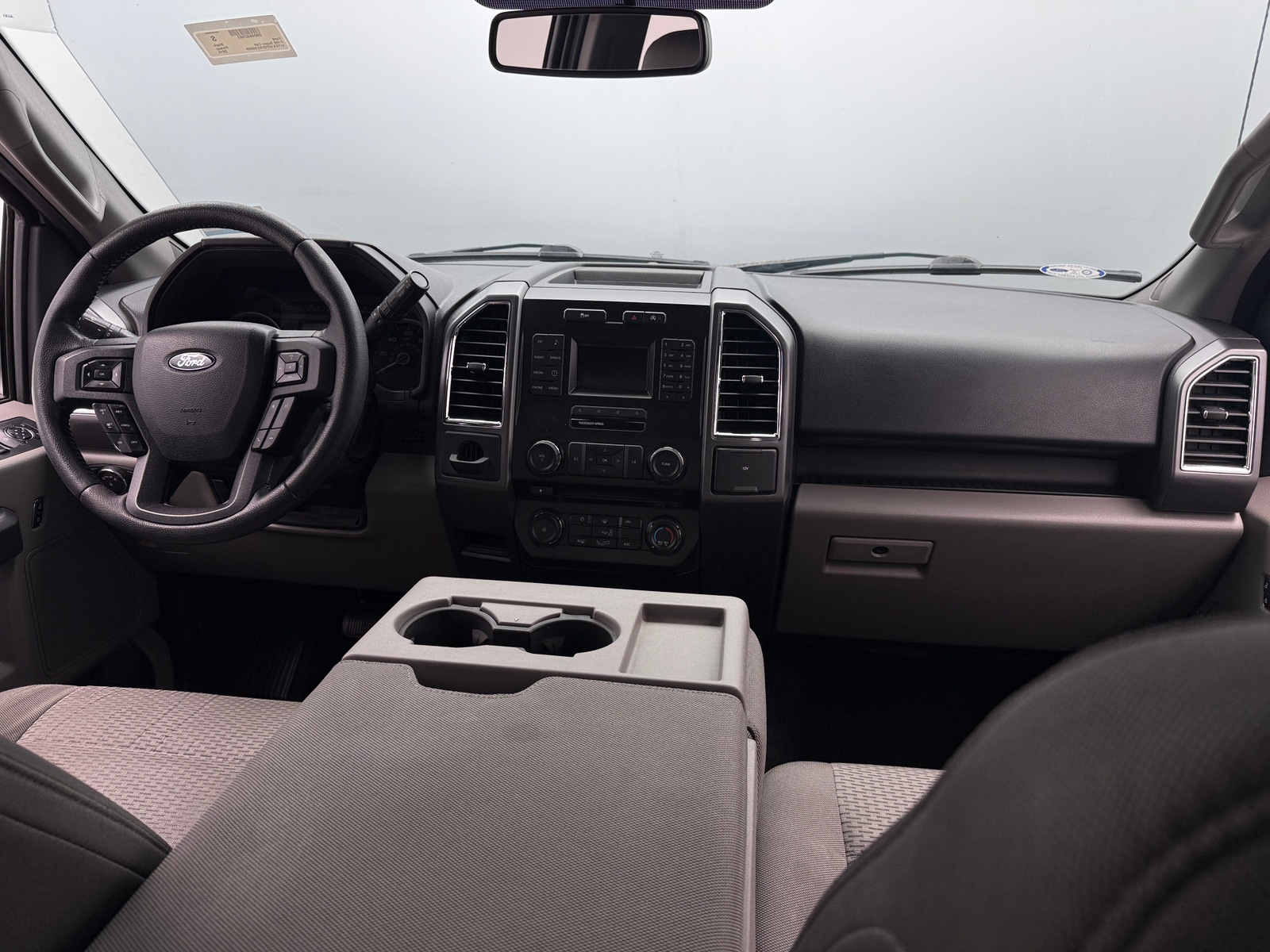 Thumbnail: 2015 Ford Econoline - 3