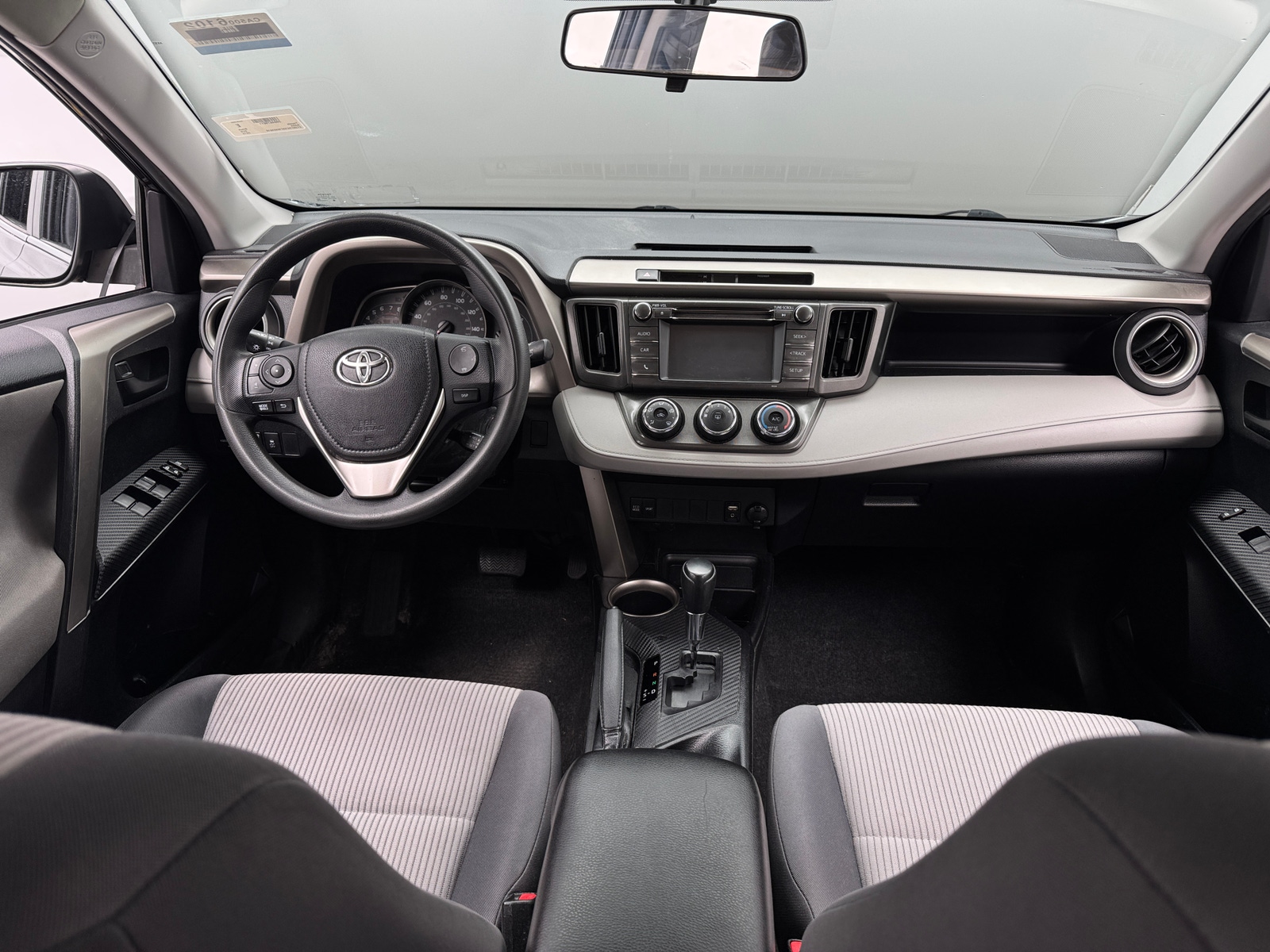 Thumbnail: 2015 Toyota RAV4 - 3