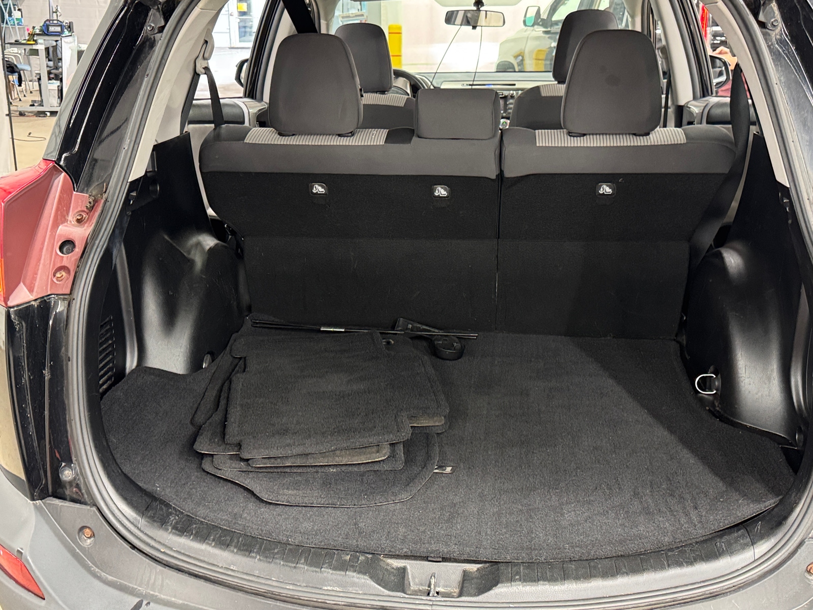 Thumbnail: 2015 Toyota RAV4 - 7