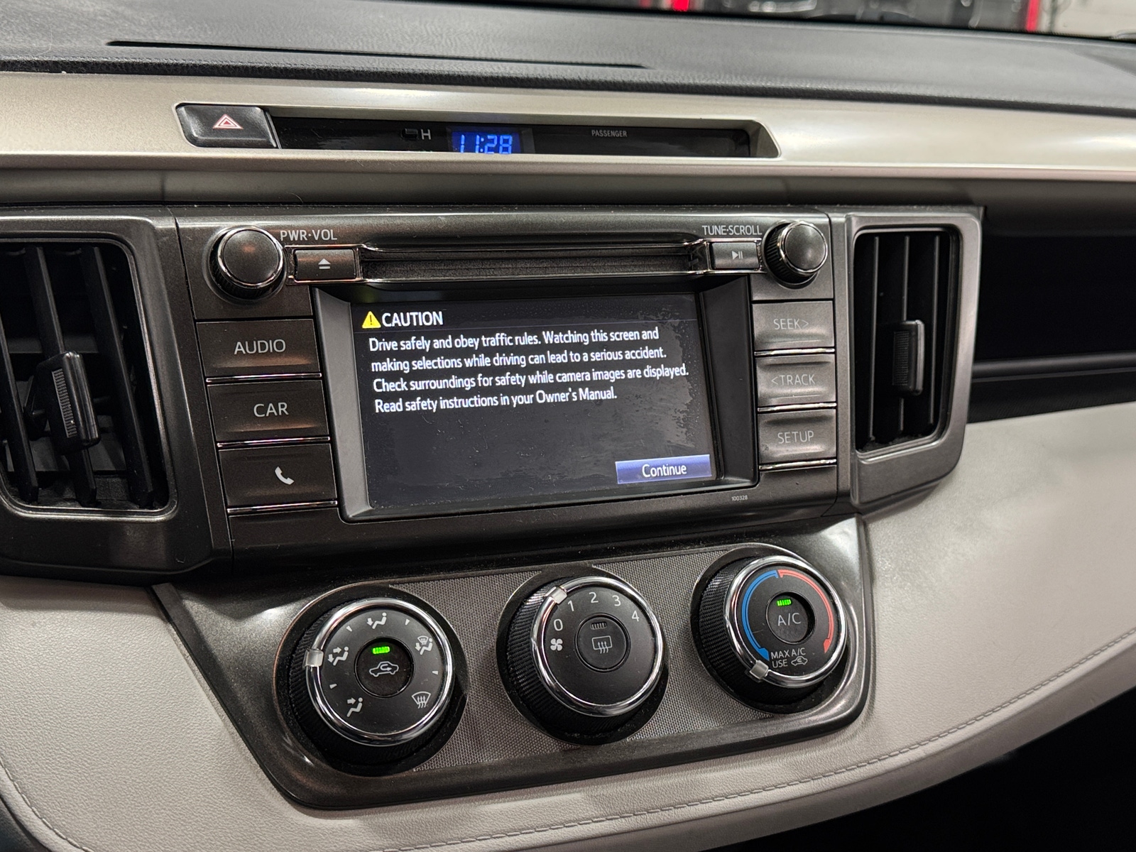 Thumbnail: 2015 Toyota RAV4 - 4