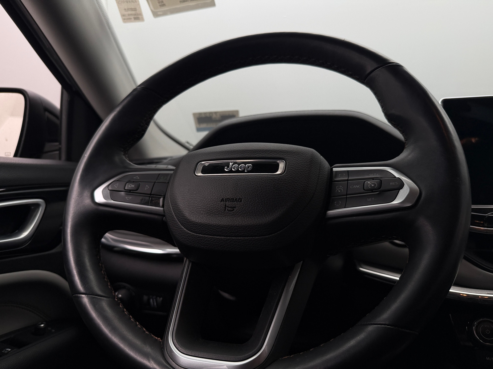 Thumbnail: 2022 Jeep Compass - 4