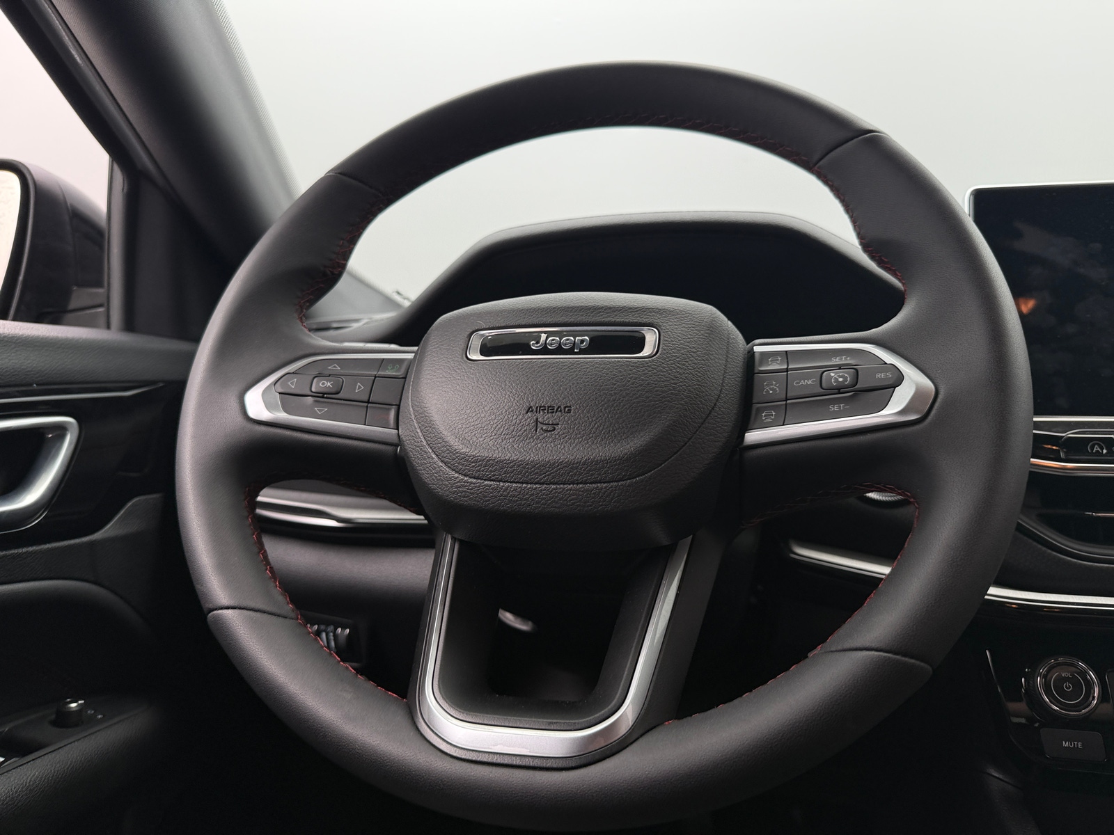 Thumbnail: 2025 Jeep Compass - 5