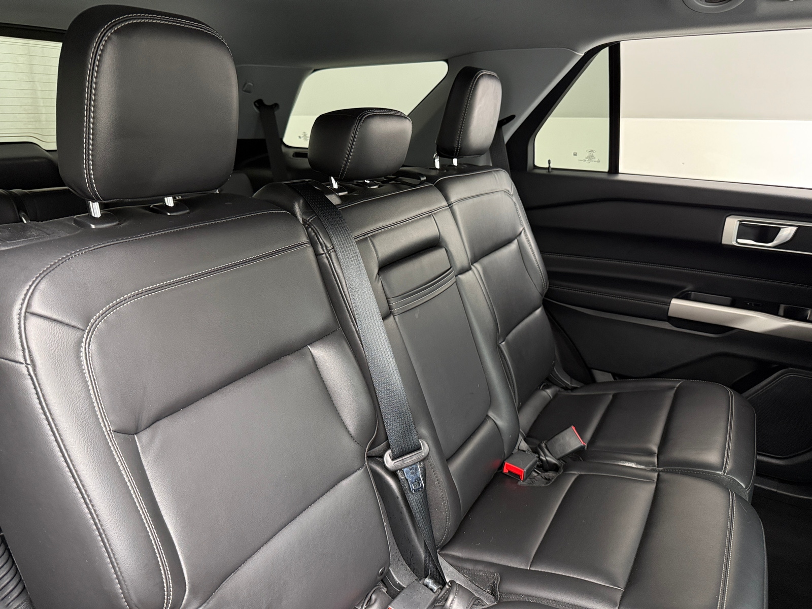 Thumbnail: 2022 Ford Explorer - 5