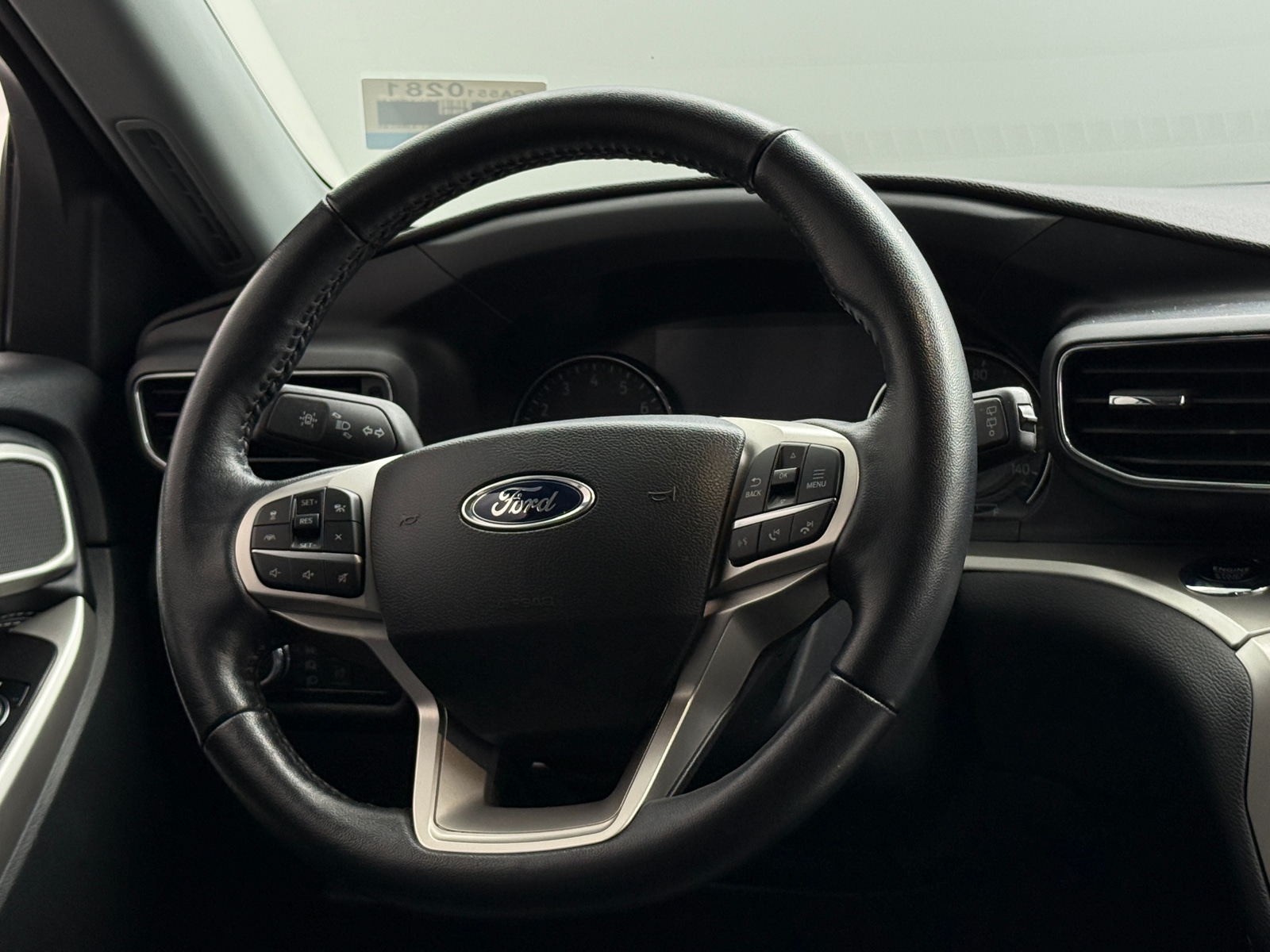 Thumbnail: 2022 Ford Explorer - 4