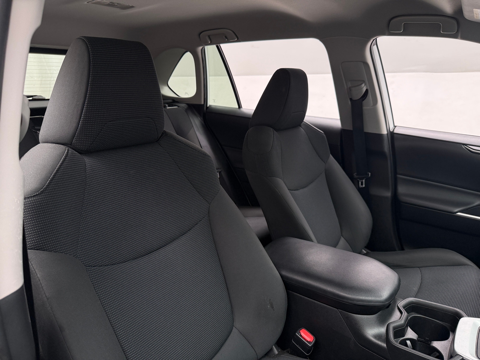 Thumbnail: 2020 Toyota RAV4 - 2