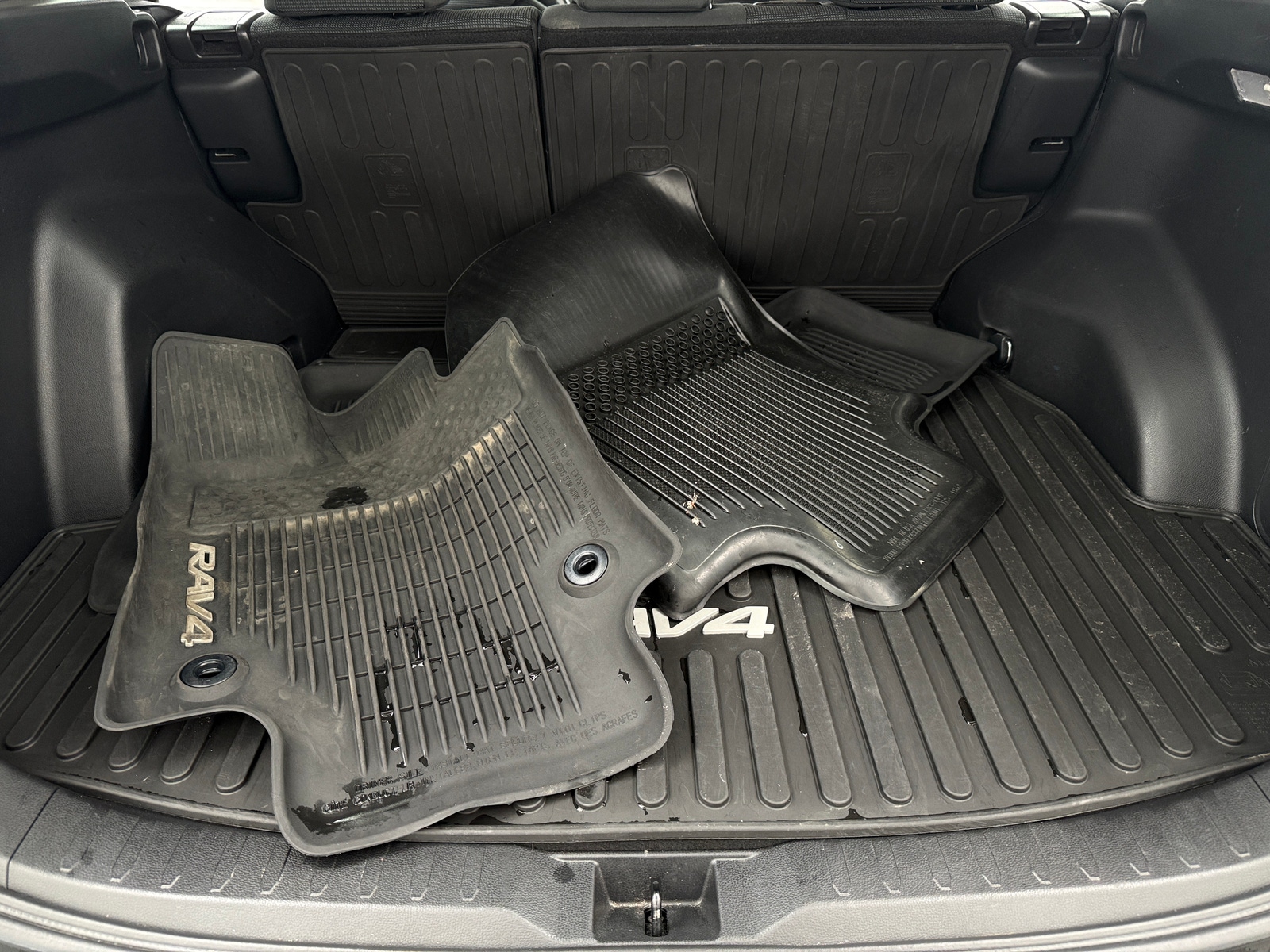 Thumbnail: 2020 Toyota RAV4 - 7