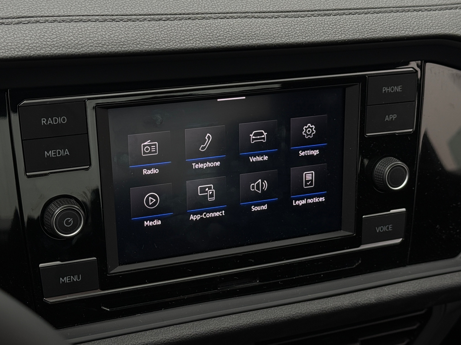 Thumbnail: 2024 Volkswagen Jetta - 4