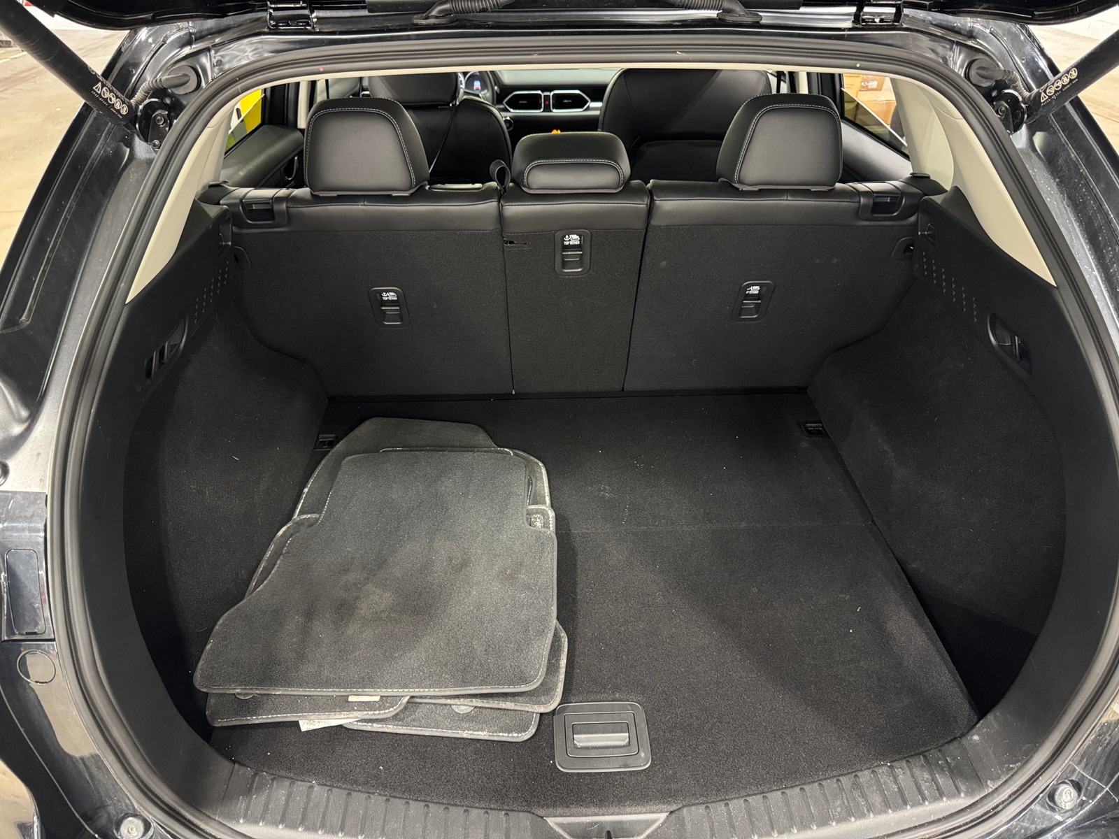 Thumbnail: 2025 Mazda CX-5 - 6