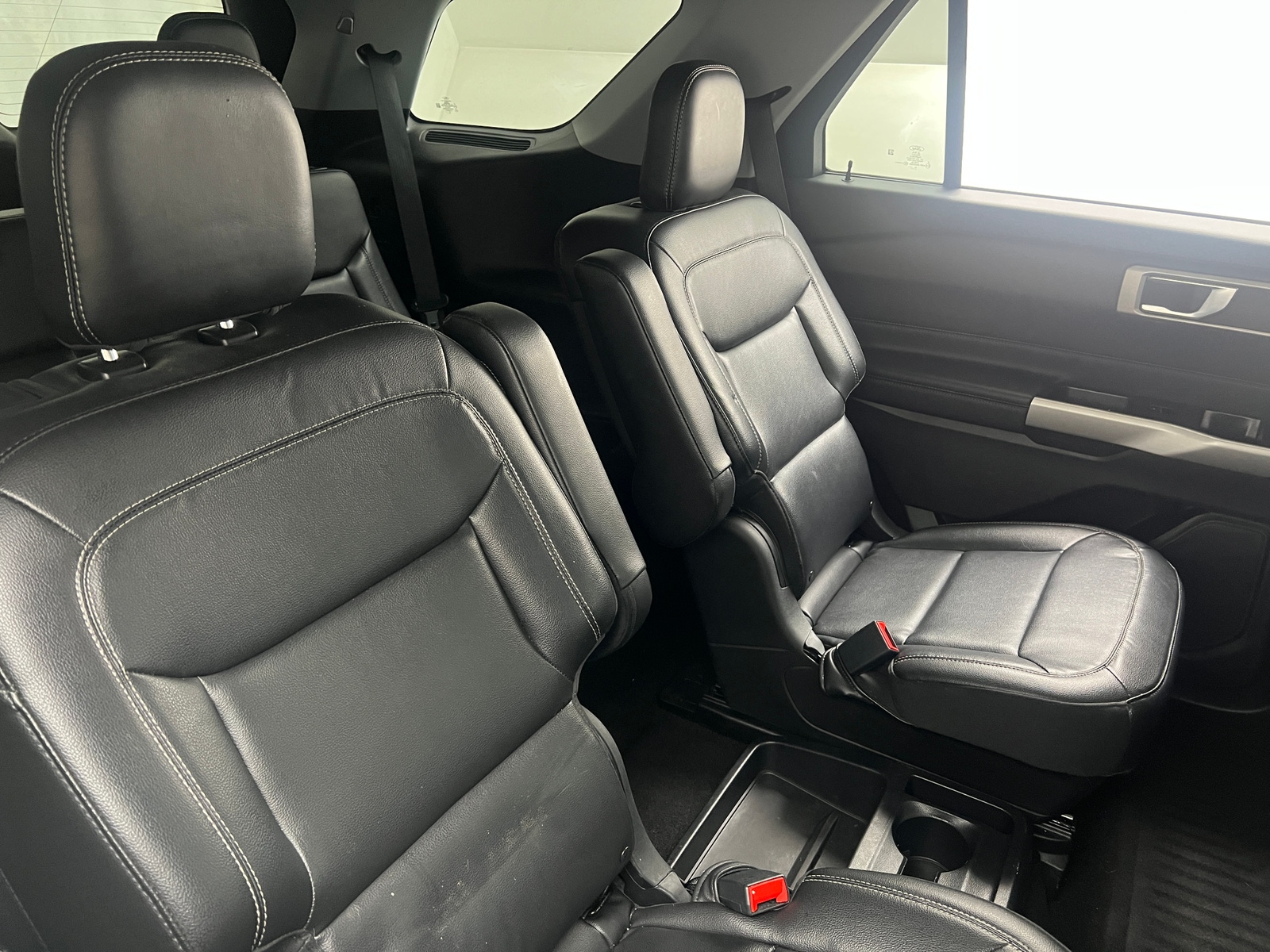 Thumbnail: 2021 Ford Explorer - 5