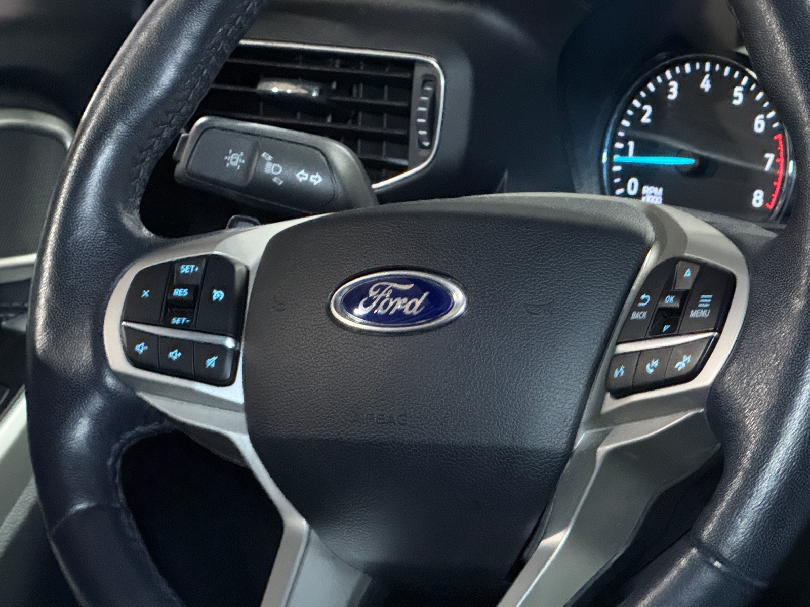 Thumbnail: 2021 Ford Explorer - 4