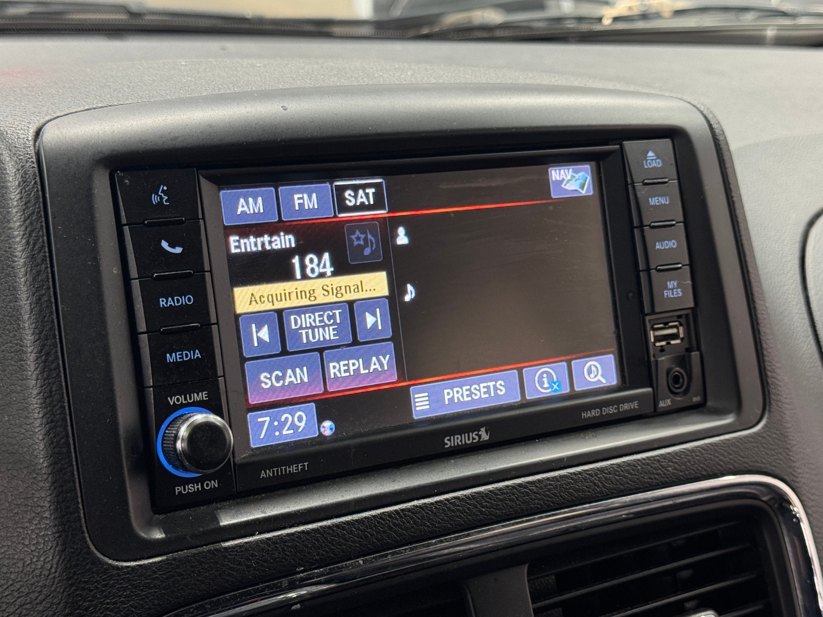 Thumbnail: 2019 Dodge Grand Caravan - 3