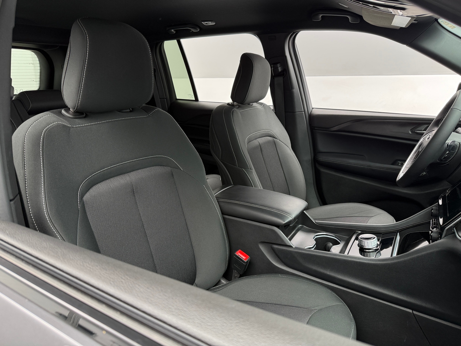 Thumbnail: 2025 Jeep Grand Cherokee - 2