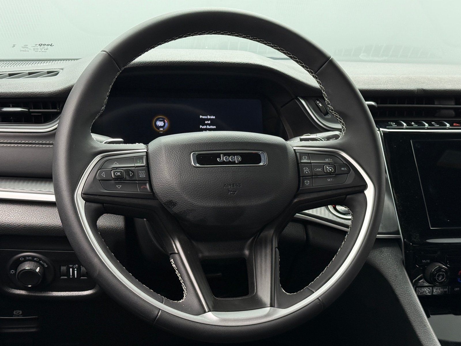 Thumbnail: 2025 Jeep Grand Cherokee - 5