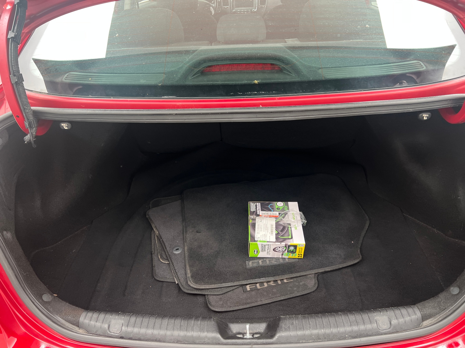 Thumbnail: 2017 Kia Forte - 6