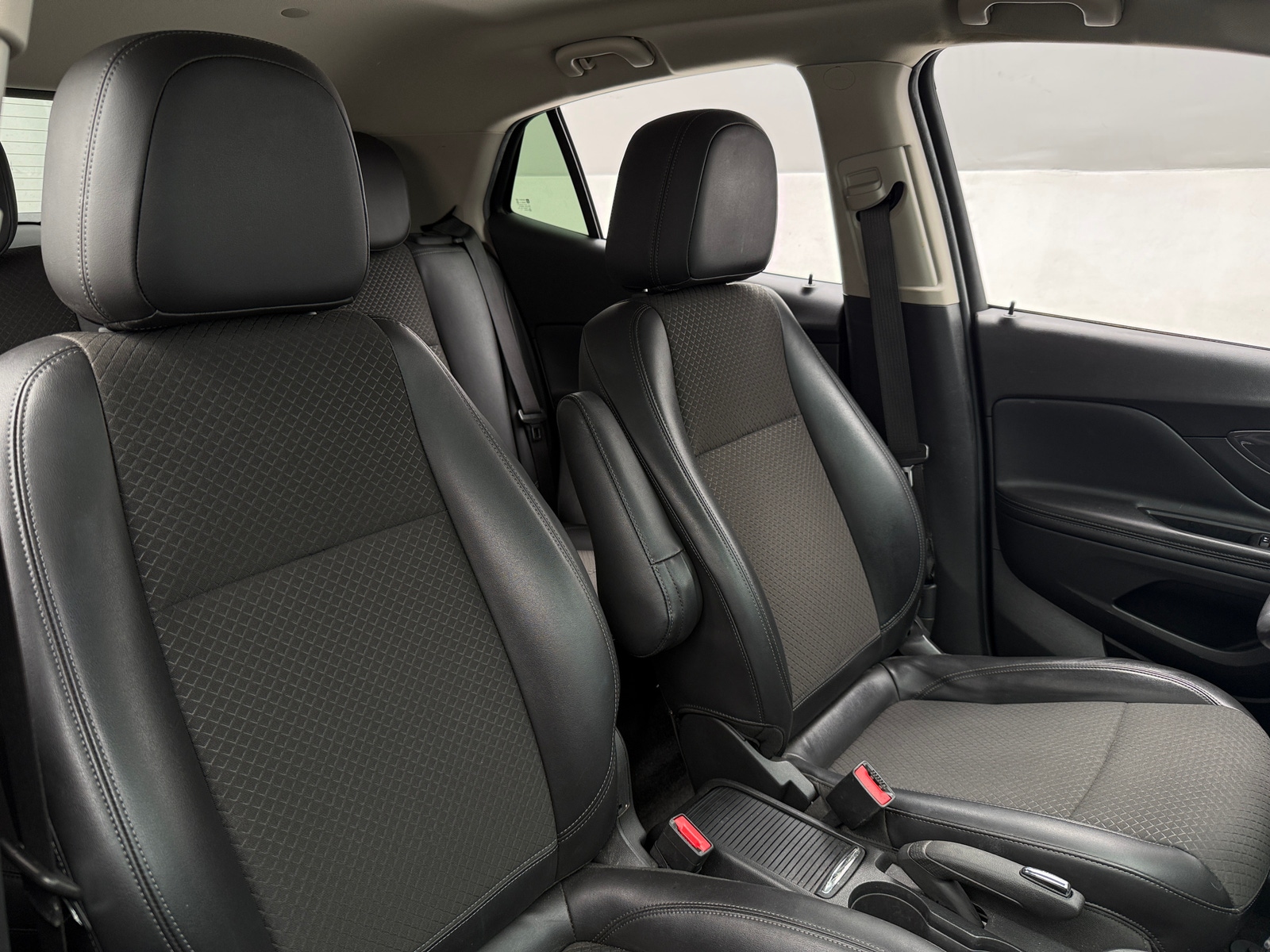 Thumbnail: 2020 Buick Encore - 2