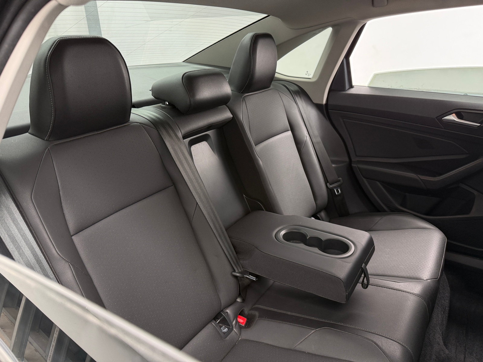 Thumbnail: 2019 Volkswagen Jetta - 5