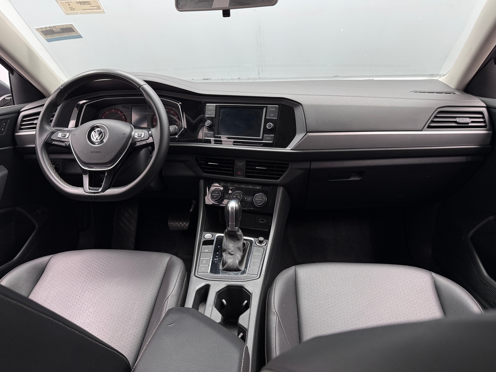 Thumbnail: 2019 Volkswagen Jetta - 2