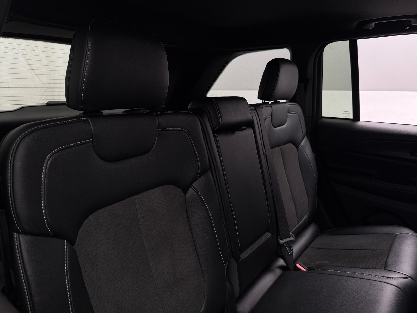 Thumbnail: 2023 Jeep Grand Cherokee - 5