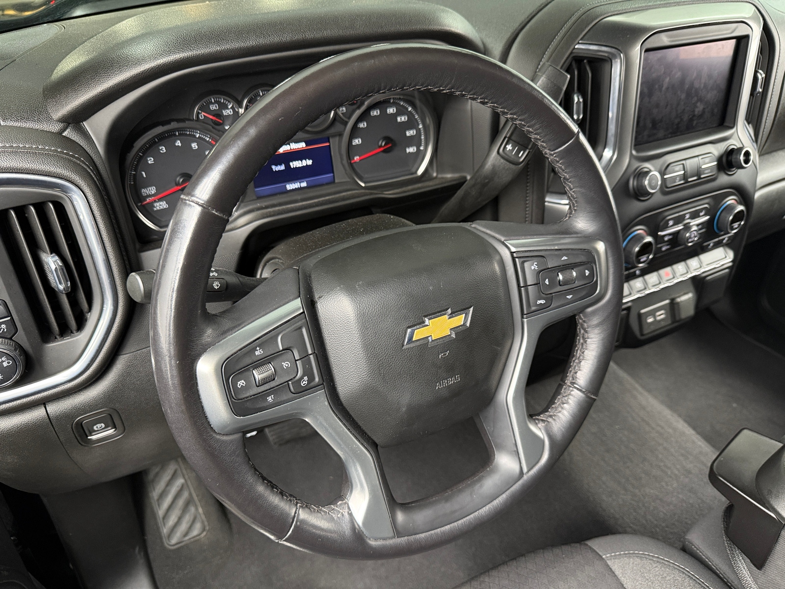 Thumbnail: 2022 Chevrolet Silverado 1500 - 5