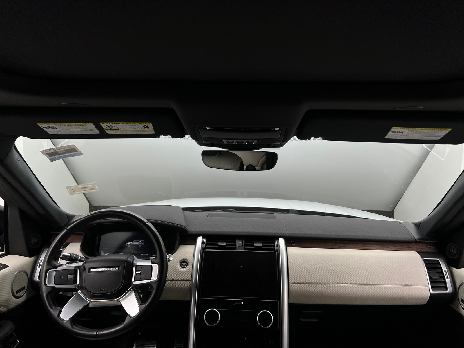 Thumbnail: 2021 Land Rover Discovery - 2